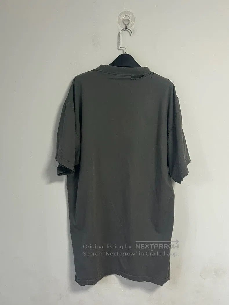 Balenciaga Balenciaga Dark grey distressed hole short sleeve T-shirt Size US M / EU 48-50 / 2 - 2 Thumbnail