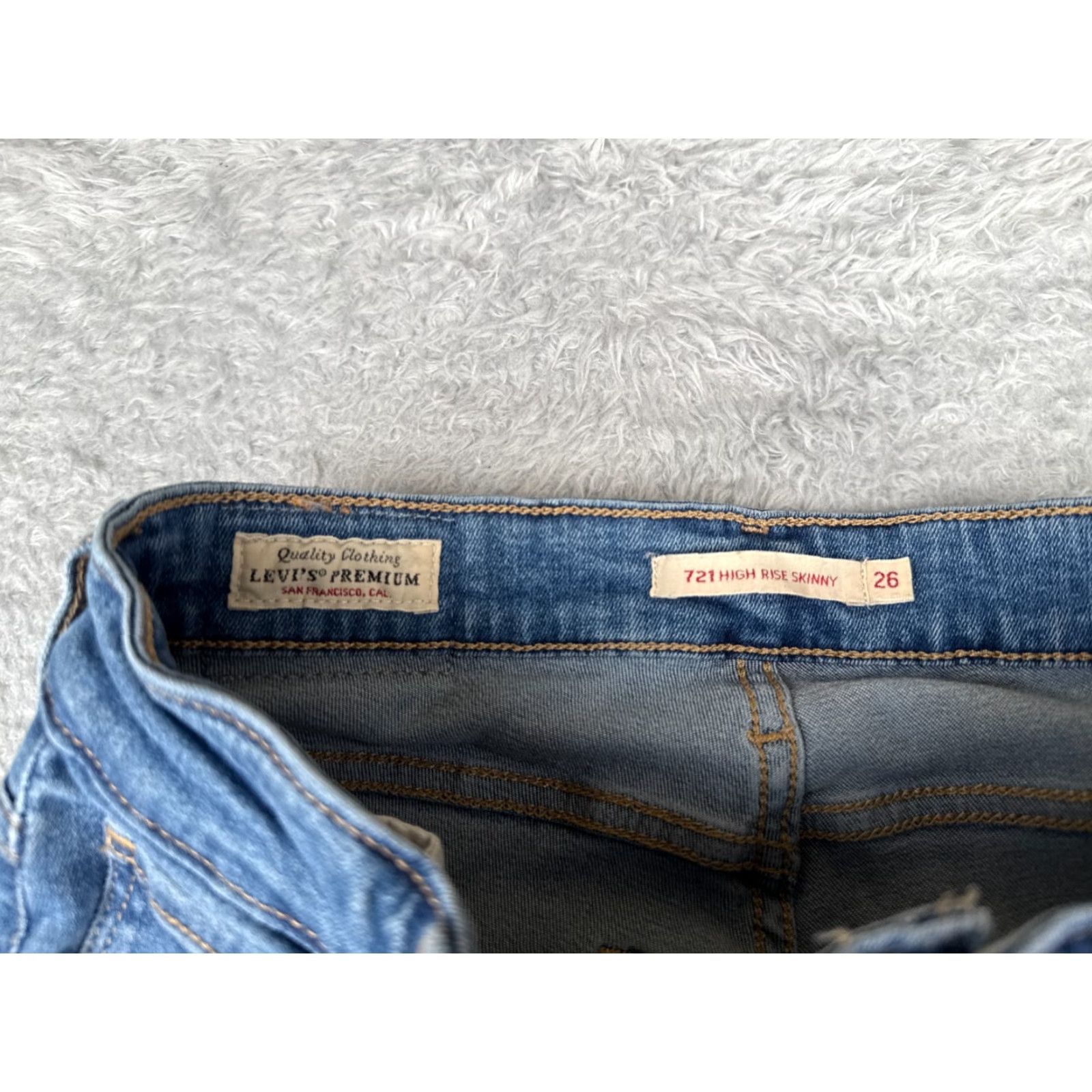 Levi's Levi's Jeans Women 26 Blue Denim 700 Series Skinny High Rise Cotton 26x30 Regular 5-Pocket Distressed Stretch Size 26" / US 2 / IT 38 - 6 Thumbnail