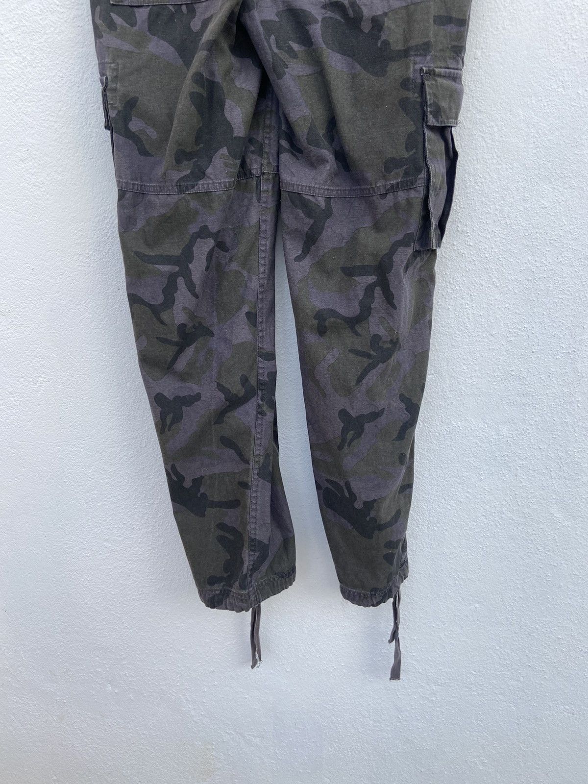 Japanese Brand Camo flauge cargo pants military Size US 31 - 7 Thumbnail