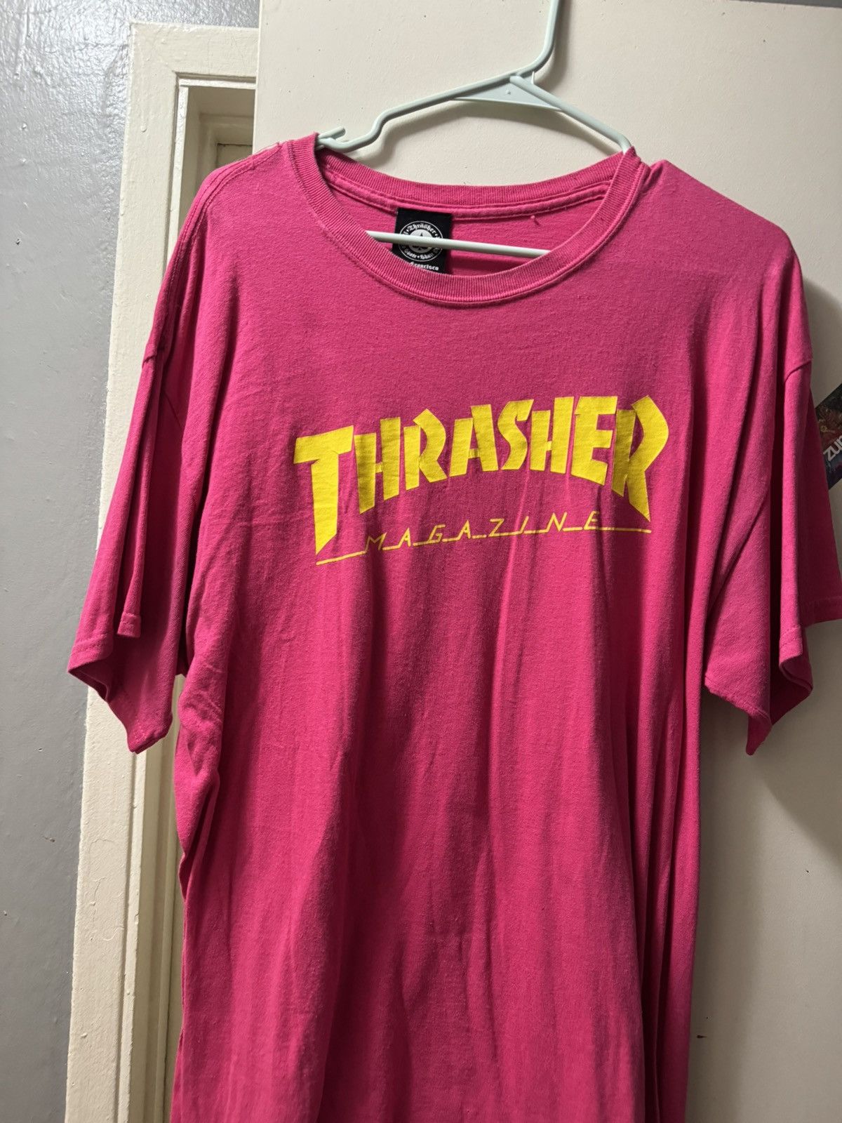 Thrasher Thrasher pink tee Size US L / EU 52-54 / 3 - 1 Thumbnail