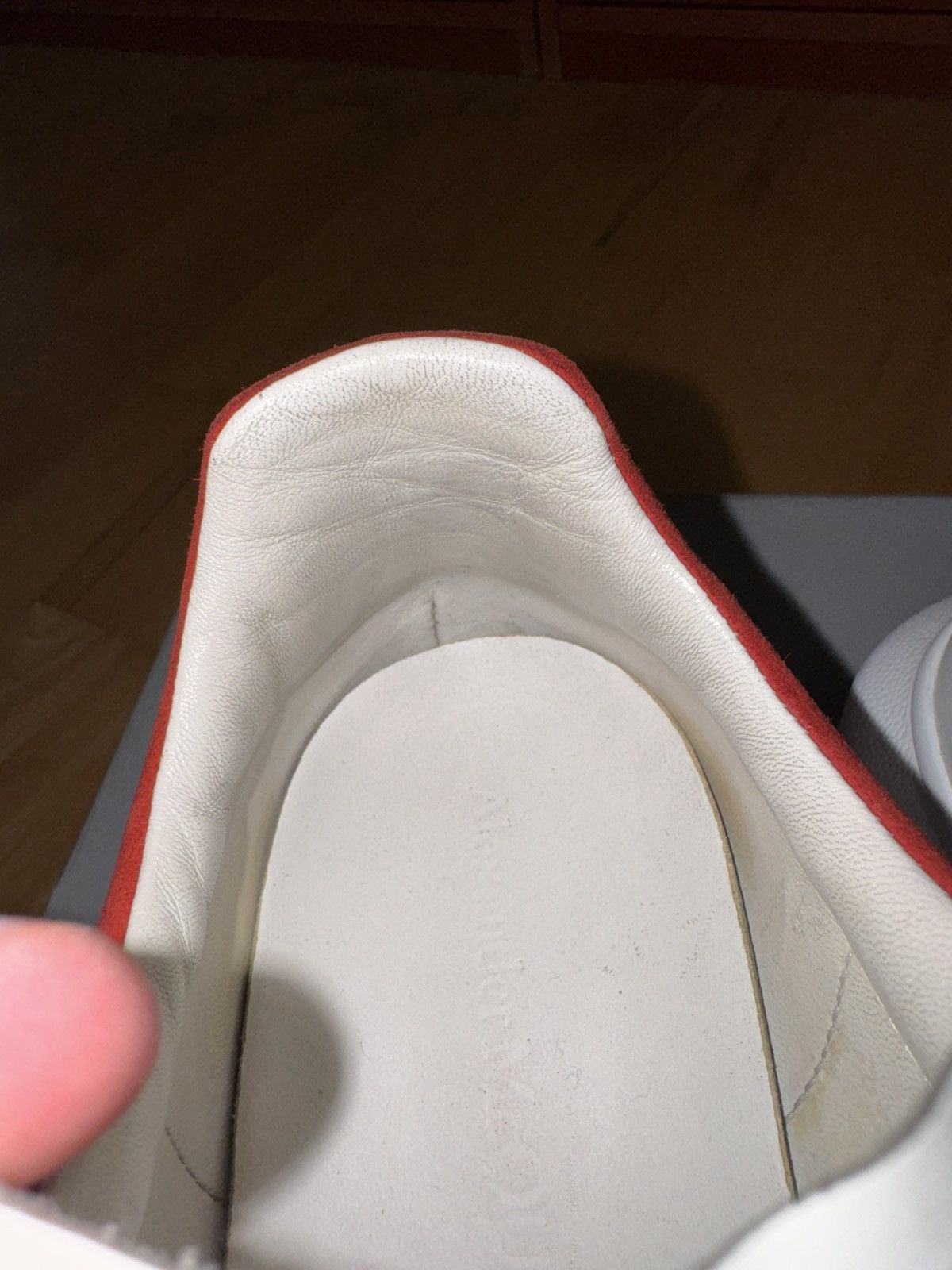 Alexander McQueen Alexander McQueen Oversize White Red Heel Suede Size US 9 / EU 42 - 12 Thumbnail