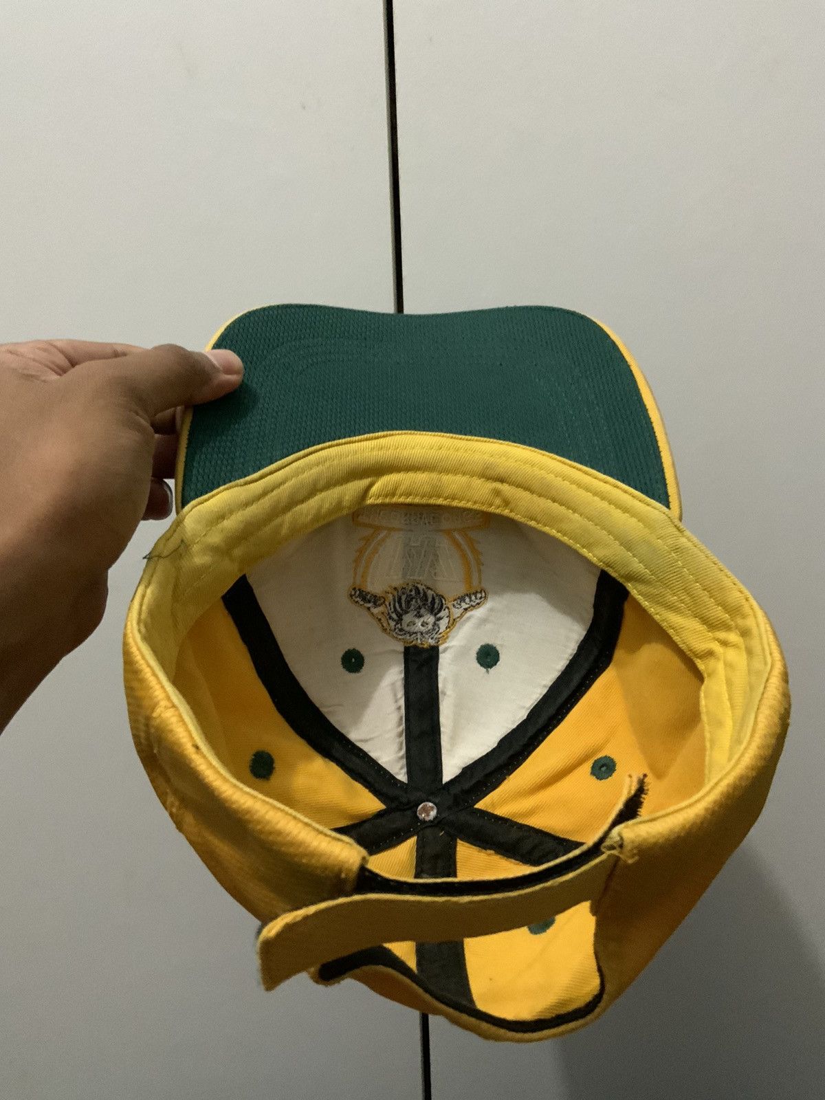 Hat Club The Brave Ones Lions Spellout Hat Size ONE SIZE - 8 Thumbnail