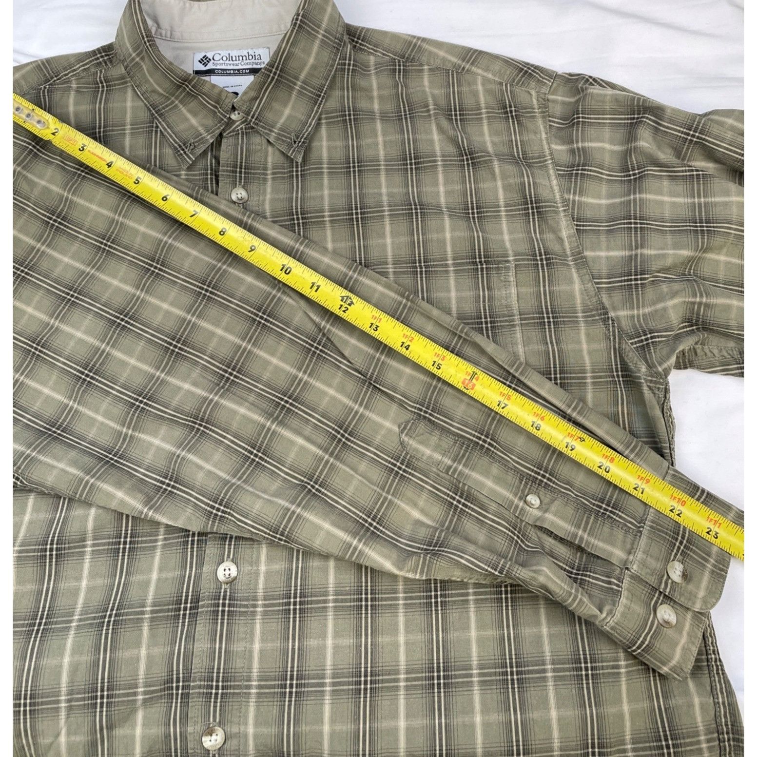 Columbia Columbia Men's Green Plaid Long Sleeve Button Up Shirt Size Size US L / EU 52-54 / 3 - 9 Thumbnail