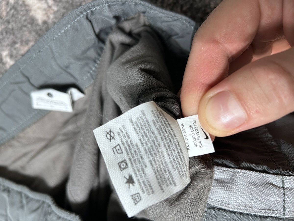 Nike × Vintage Nike vintage baggy nylon track pants y2k / l size Size US 34 / EU 50 - 11 Thumbnail
