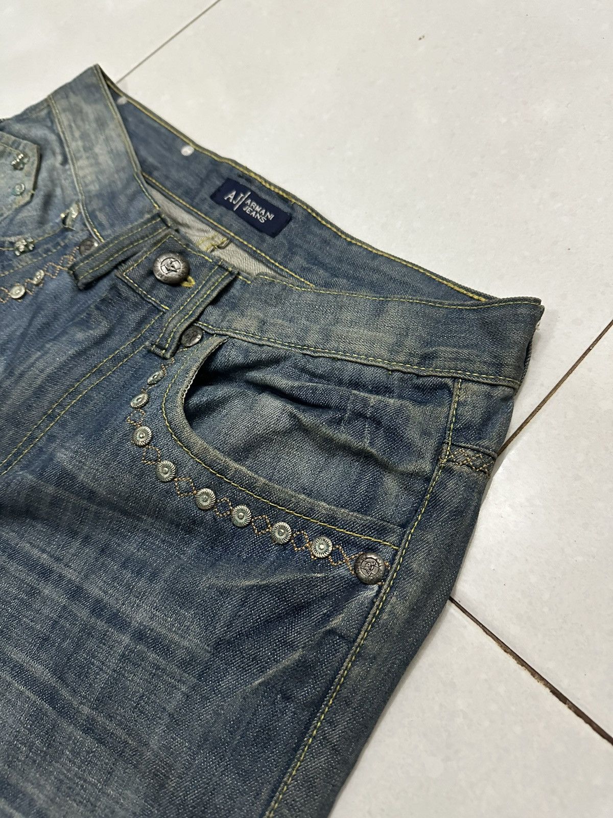 Armani VTG All ARMANI Collection Distressed Denim Size US 31 - 15 Thumbnail
