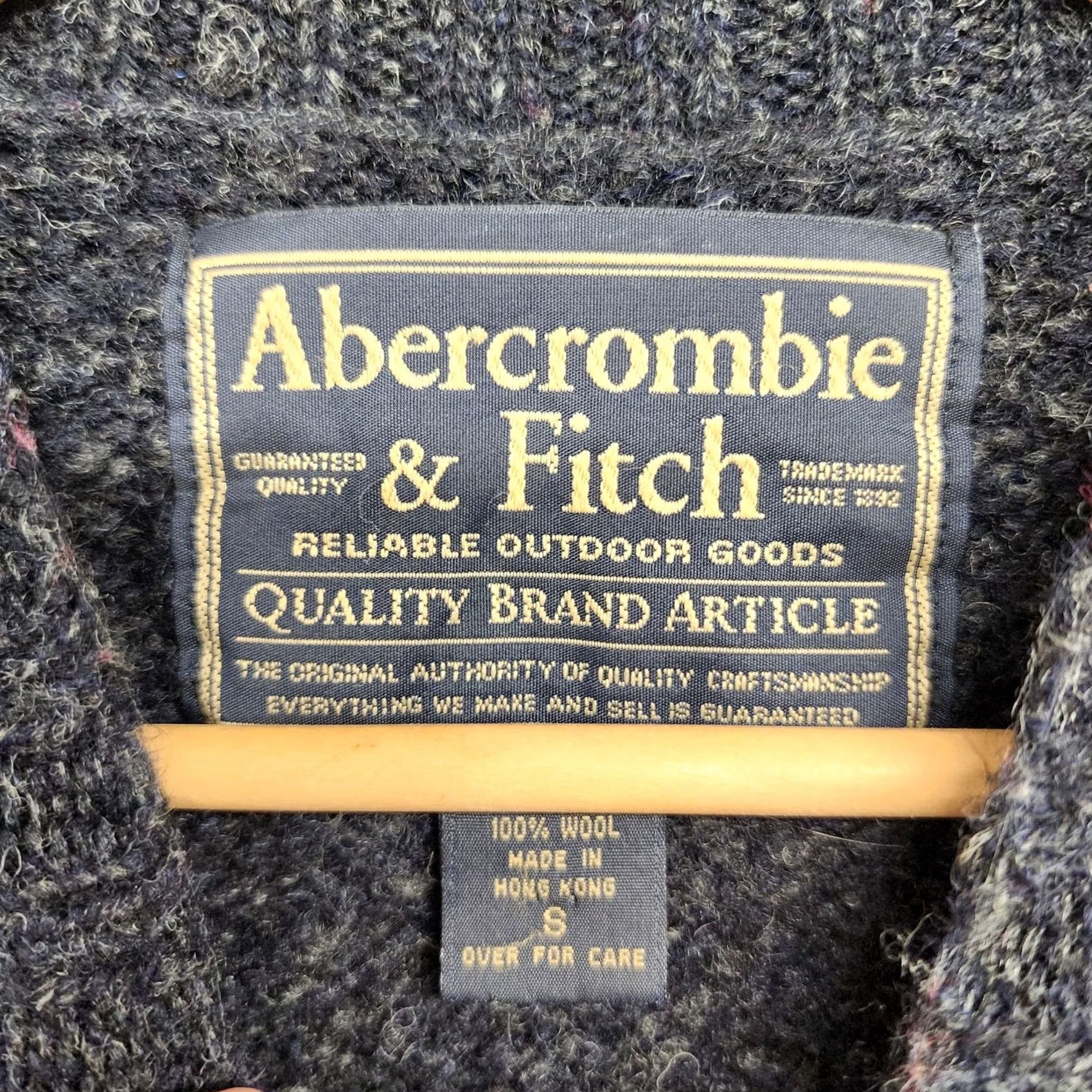 Abercrombie & Fitch VINTAGE Abercrombie & Fitch Sweater Mens Small Grey Fair Isle 100% Wool Crew Neck Long Sleeve Pullover Winter Fall Womens Mens Size US S / EU 44-46 / 1 - 3 Thumbnail
