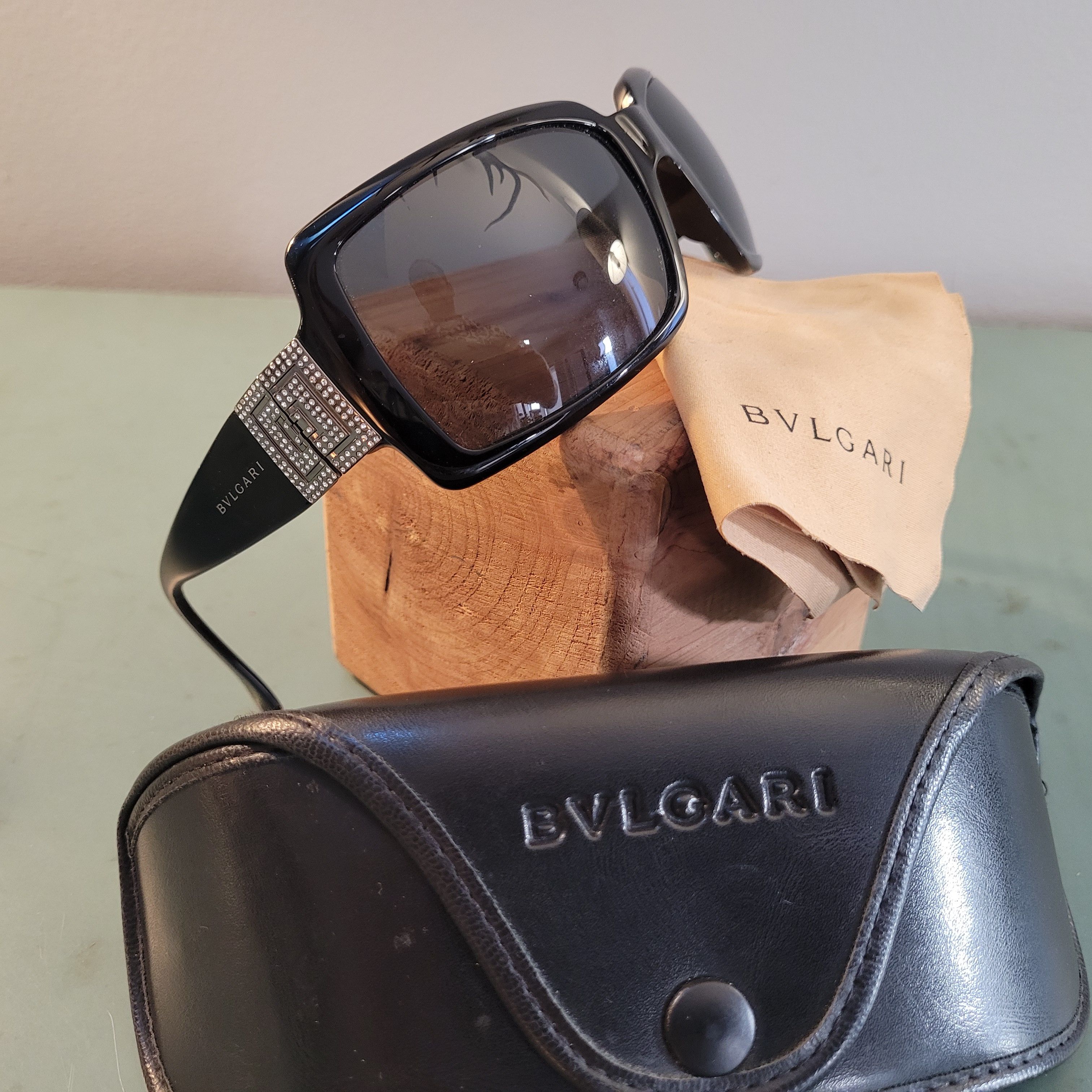 Bvlgari Rhinestone Embellished Black Vintage with Case and Cloth Size ONE SIZE - 1 Thumbnail