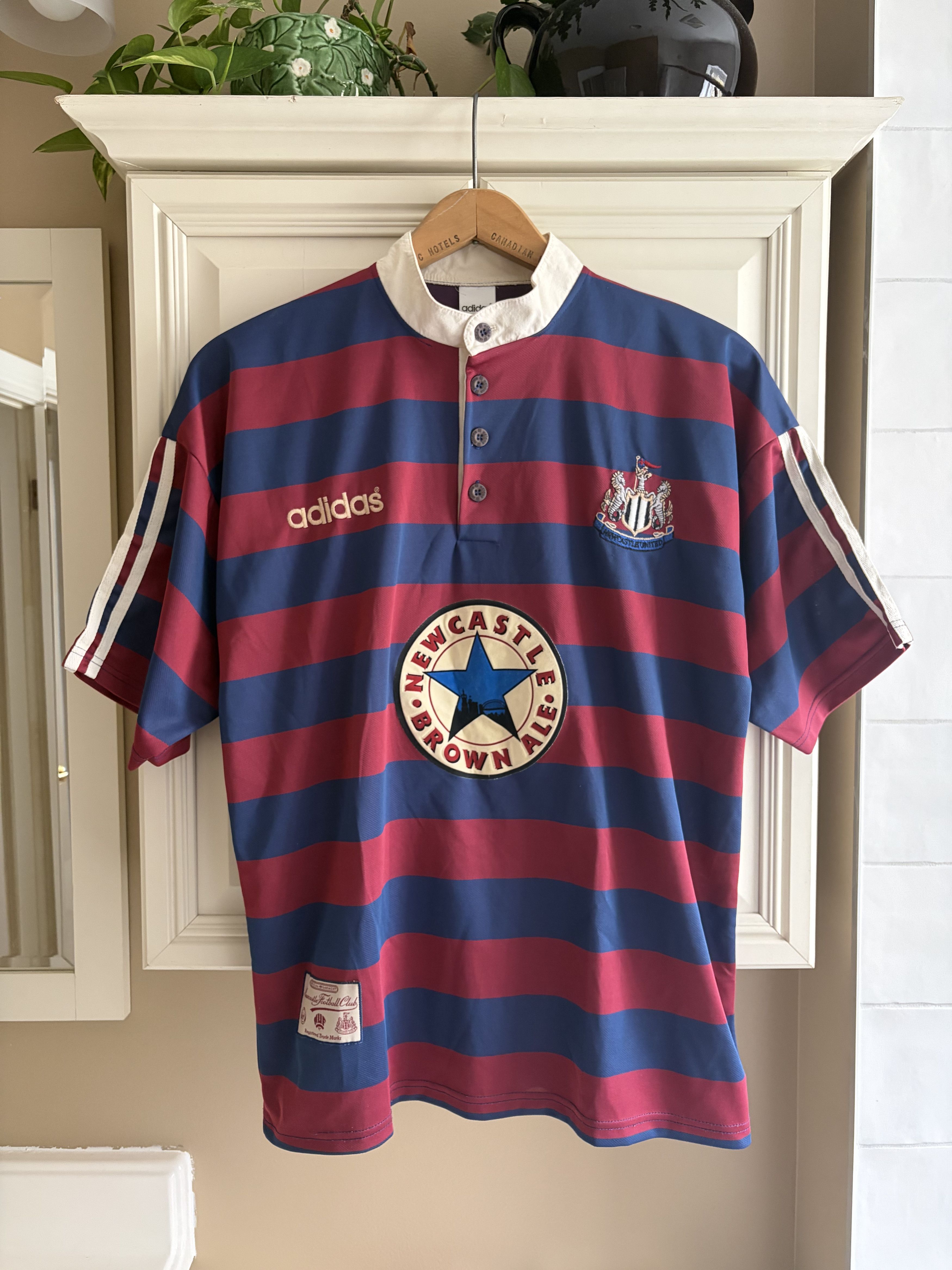 Adidas Vintage Adidas Newcastle 1995/96 Away Soccer Jersey Size US L / EU 52-54 / 3 - 1 Thumbnail