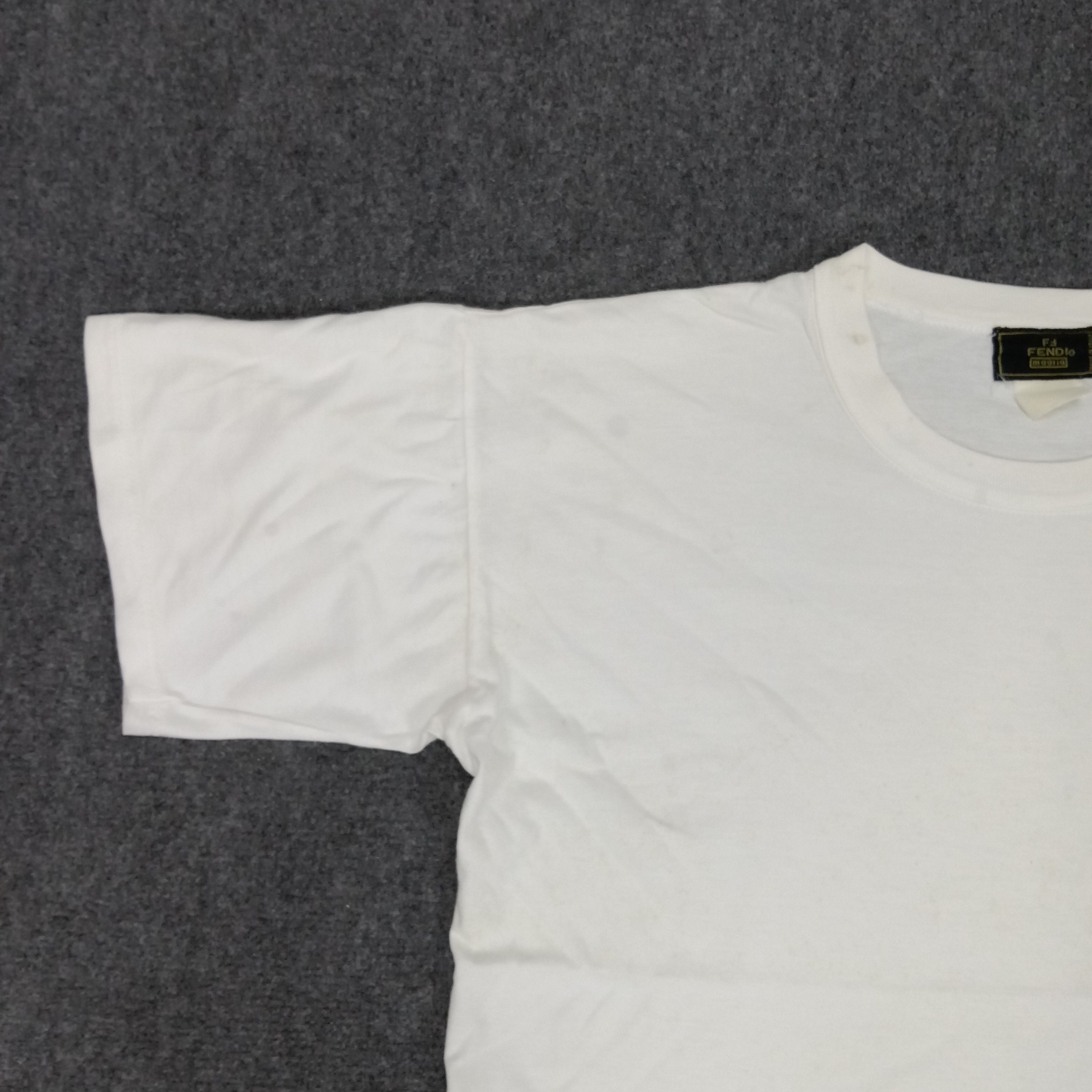 Fendi FENDI Design Italian Luxury Designer Tshirt Size US M / EU 48-50 / 2 - 2 Thumbnail