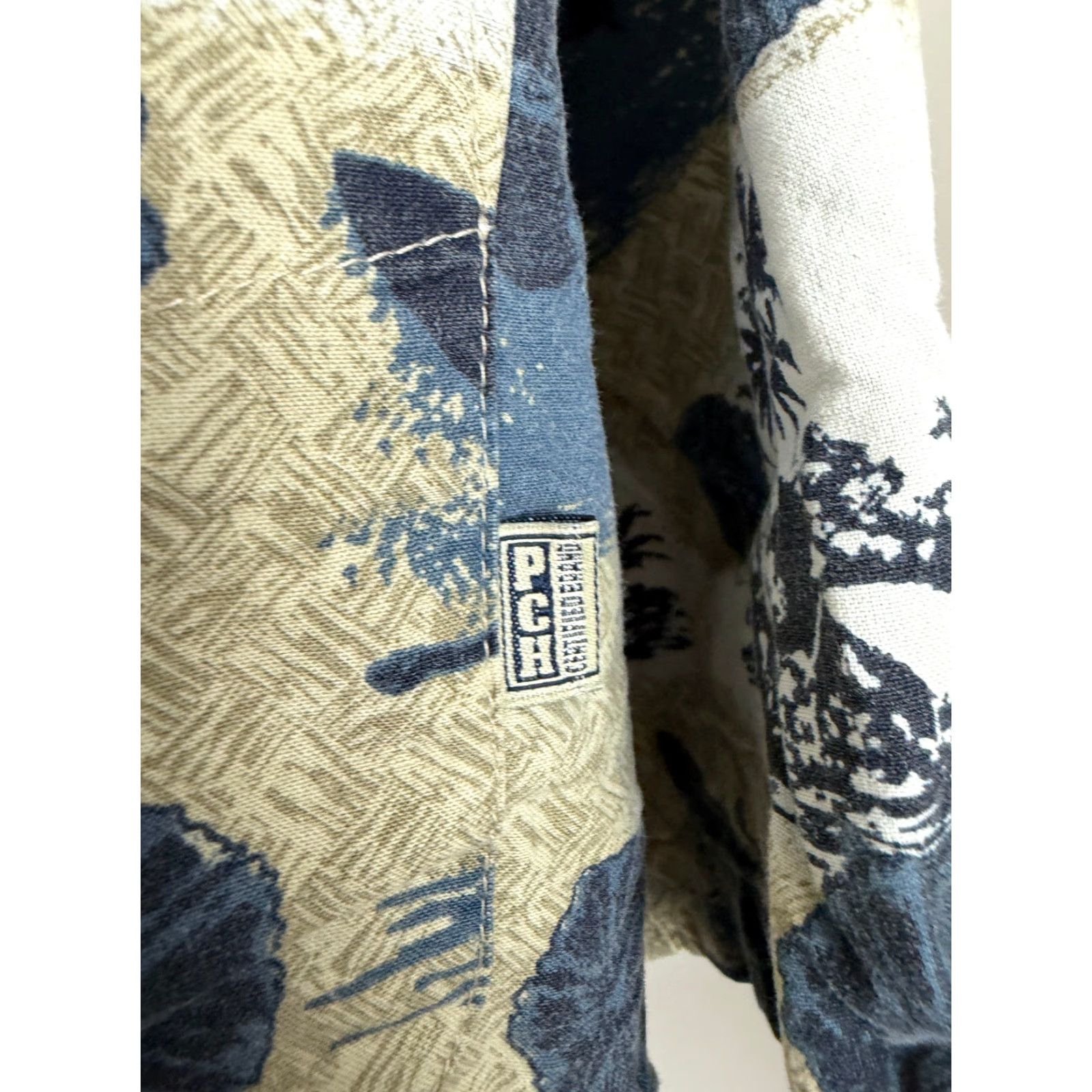 Vintage VINTAGE Pacific Coast Highway Hawaiian Shirt Mens L beige Cotton 90s Floral Surf Camp Collar Button-Up Short Sleeve Size US L / EU 52-54 / 3 - 7 Thumbnail
