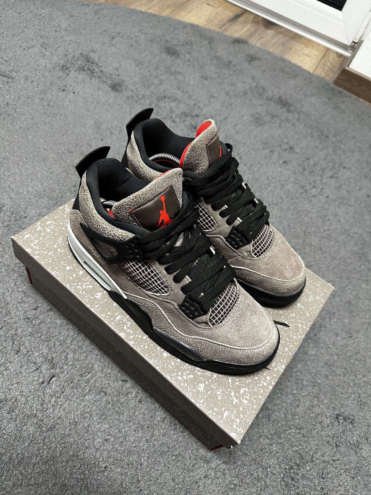Jordan Brand Air Jordan 4 Taupe Haze Size US 9.5 / EU 42-43 - 14 Thumbnail