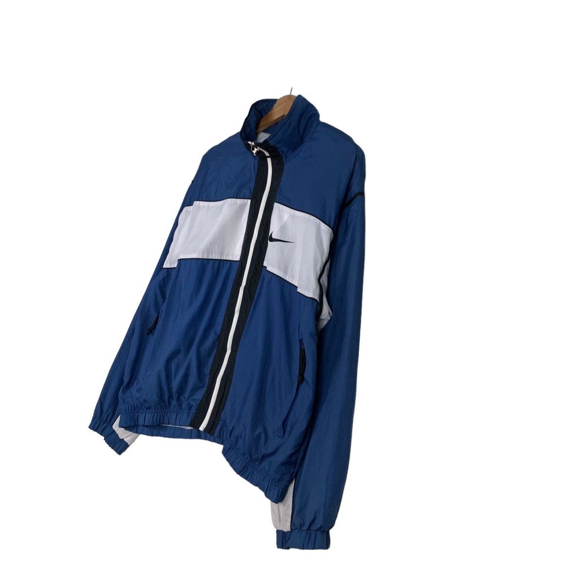 Nike Vintage 90's NIKE Big Logo Windbreaker Jacket #0242-C11 Size US M / EU 48-50 / 2 - 4 Thumbnail