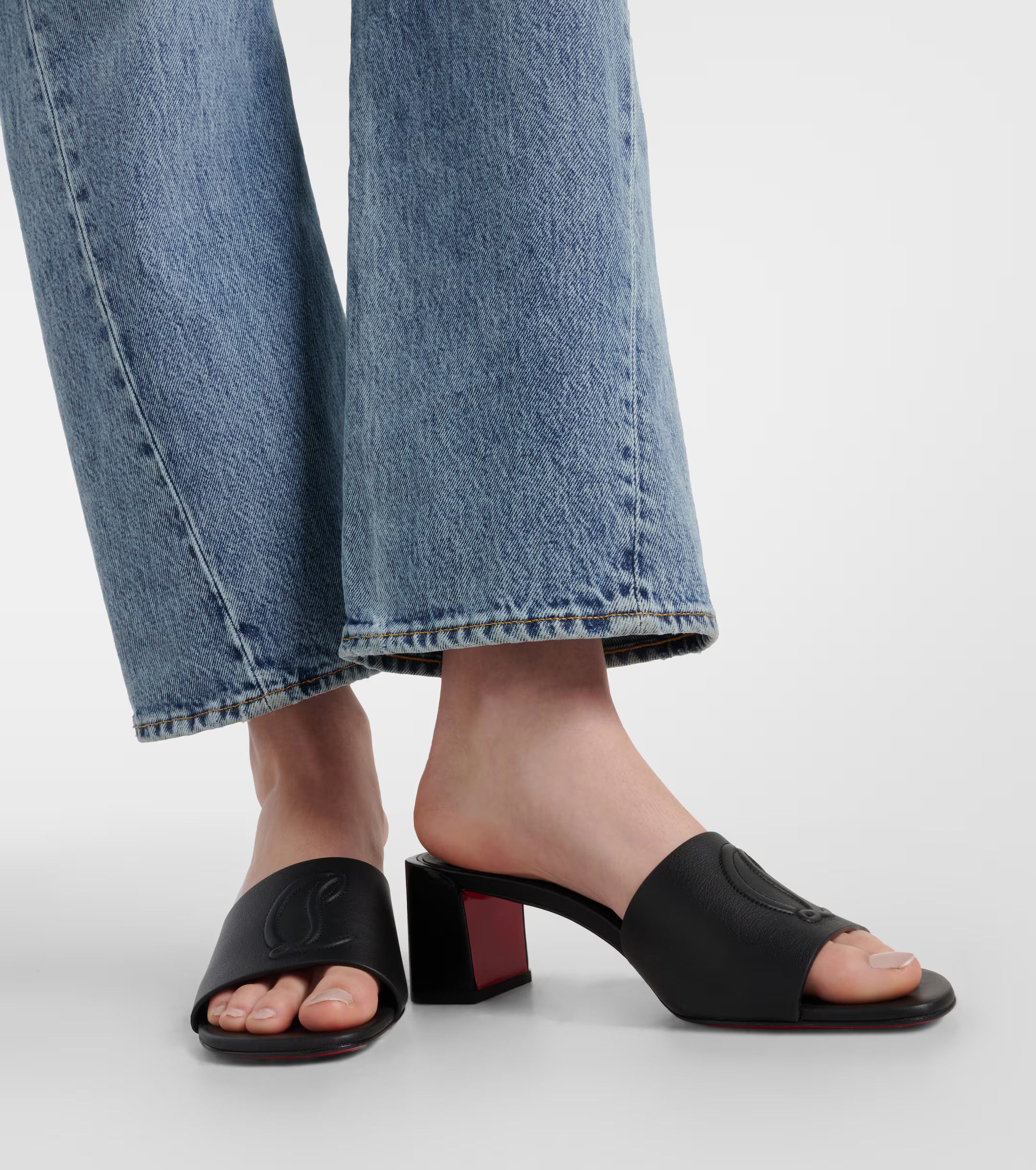 Christian Louboutin oc11z0625 Mules in Black Size US 7 / IT 37 - 3 Thumbnail