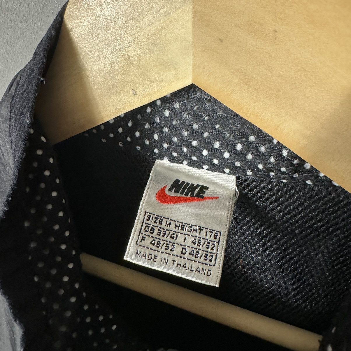 Vintage Nike Vintage 1998 New York City Marathon Jacket Size US M / EU 48-50 / 2 - 3 Thumbnail