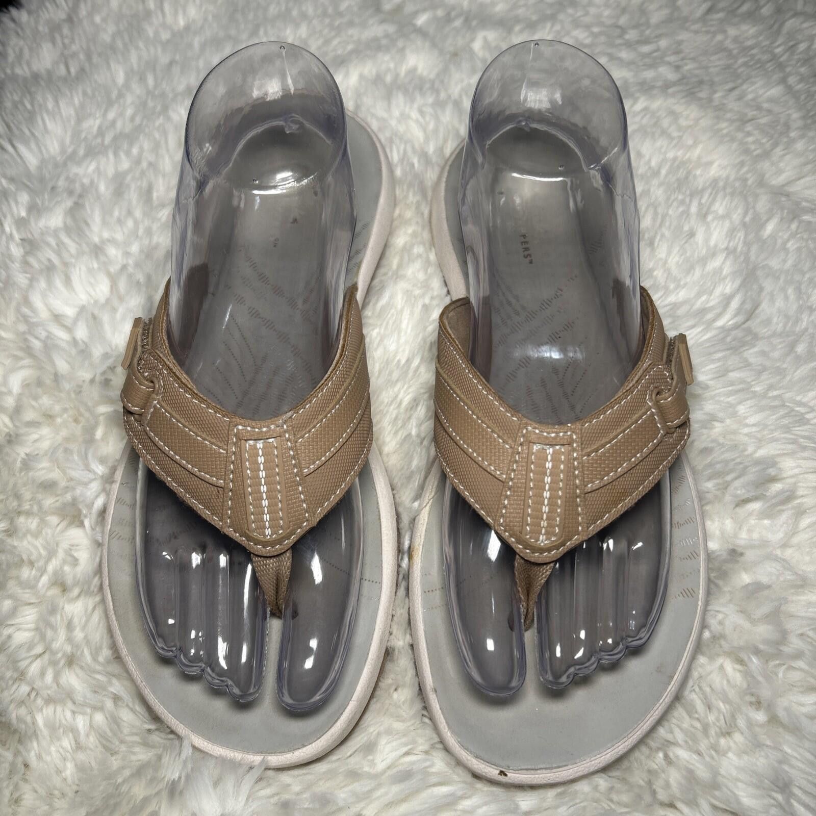 Clarks Clarks Cloudsteppers Flip-Flops Women's Tan Sz9 Strap Adjust Size US 9 / IT 39 - 1 Thumbnail