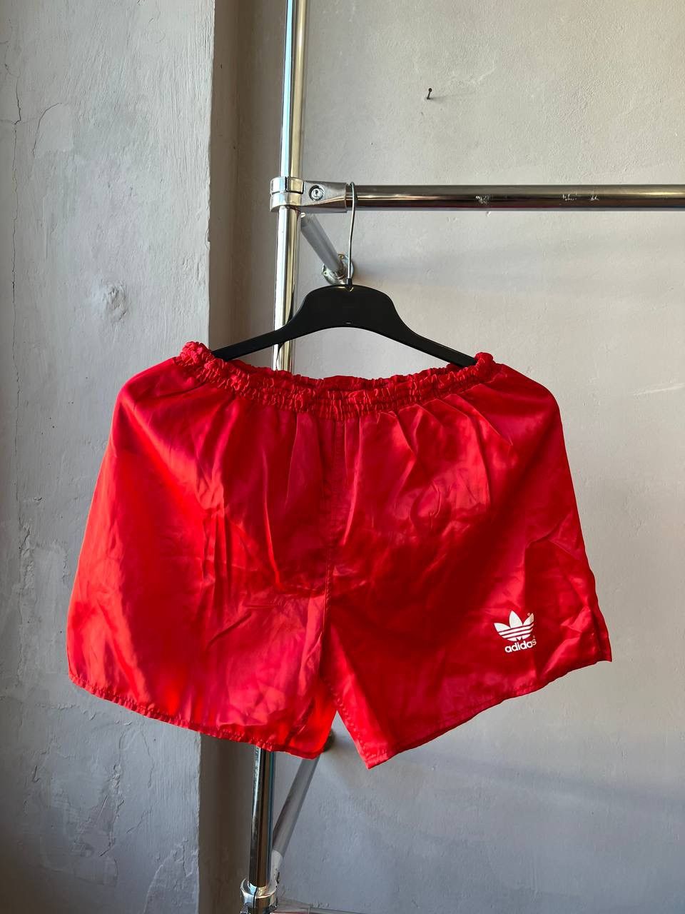 Adidas VINTAGE ADIDAS MADE IN CHINA SPRINT RED RUN NYLON SHORTS M Size US 36 / EU 52 - 2 Thumbnail
