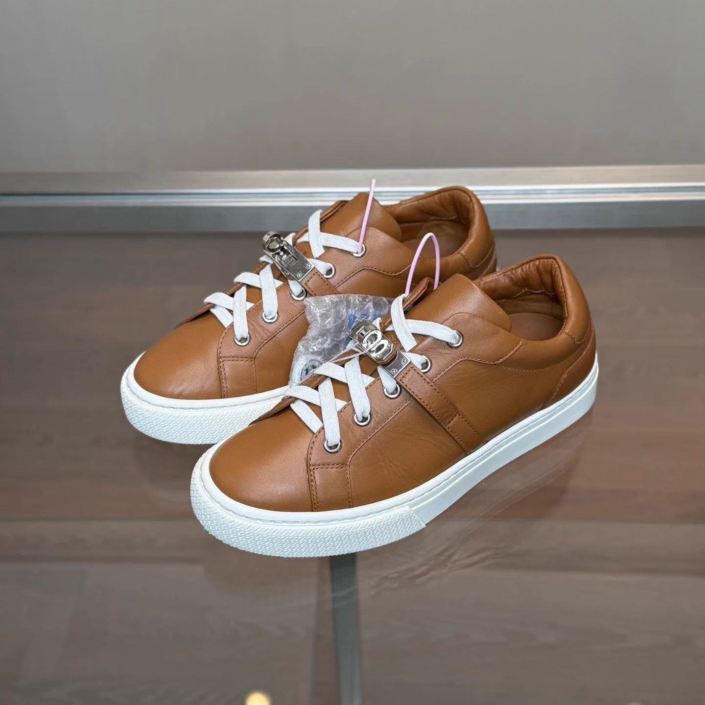 Hermes Hermes Gold Brown Kelly Buckle Leather Sneakers 36.5 99 Size US 6.5 / IT 36.5 - 1 Thumbnail