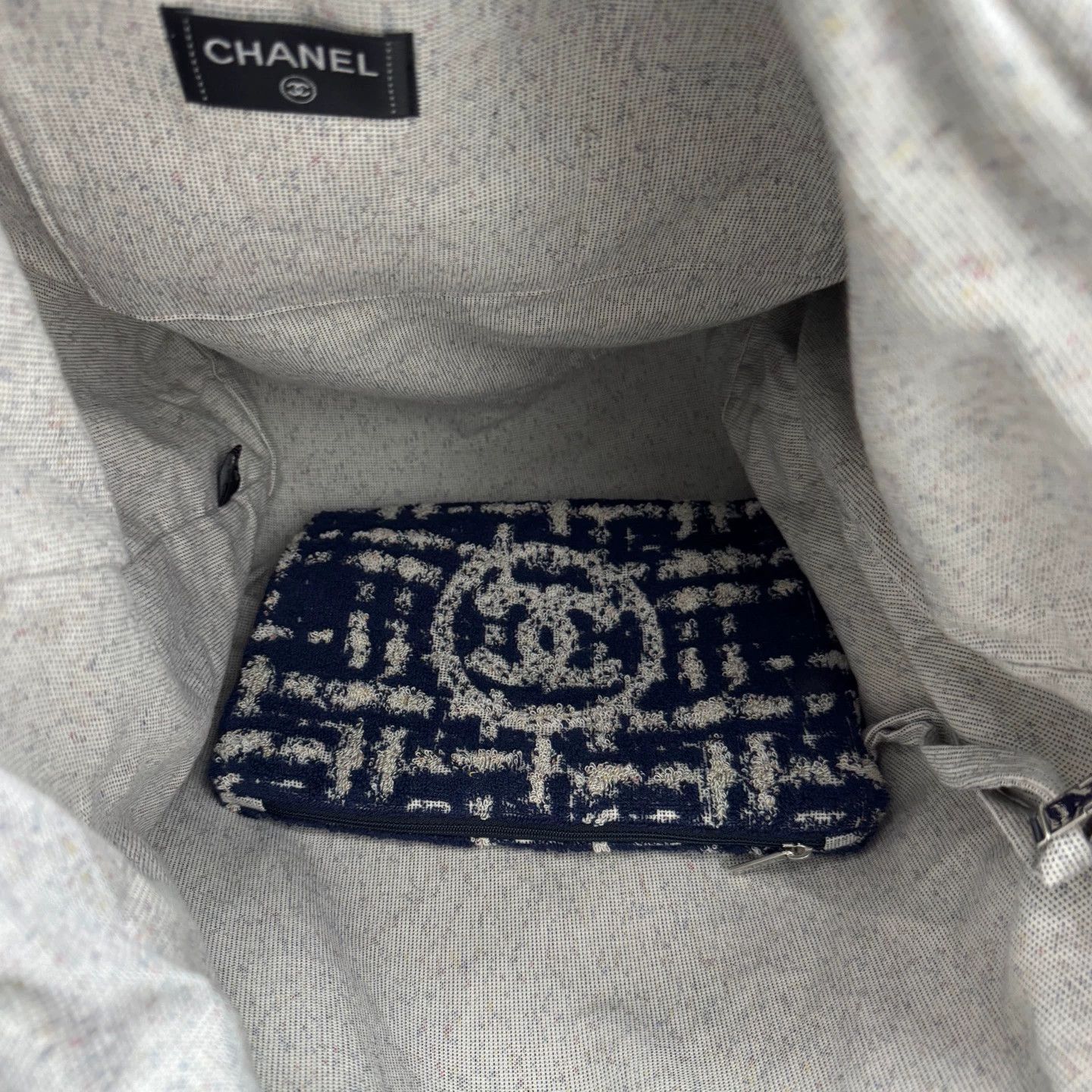 Chanel Chanel 3-Piece Blanket & Beach Bag Set New 34x19x39cm Size ONE SIZE - 5 Thumbnail