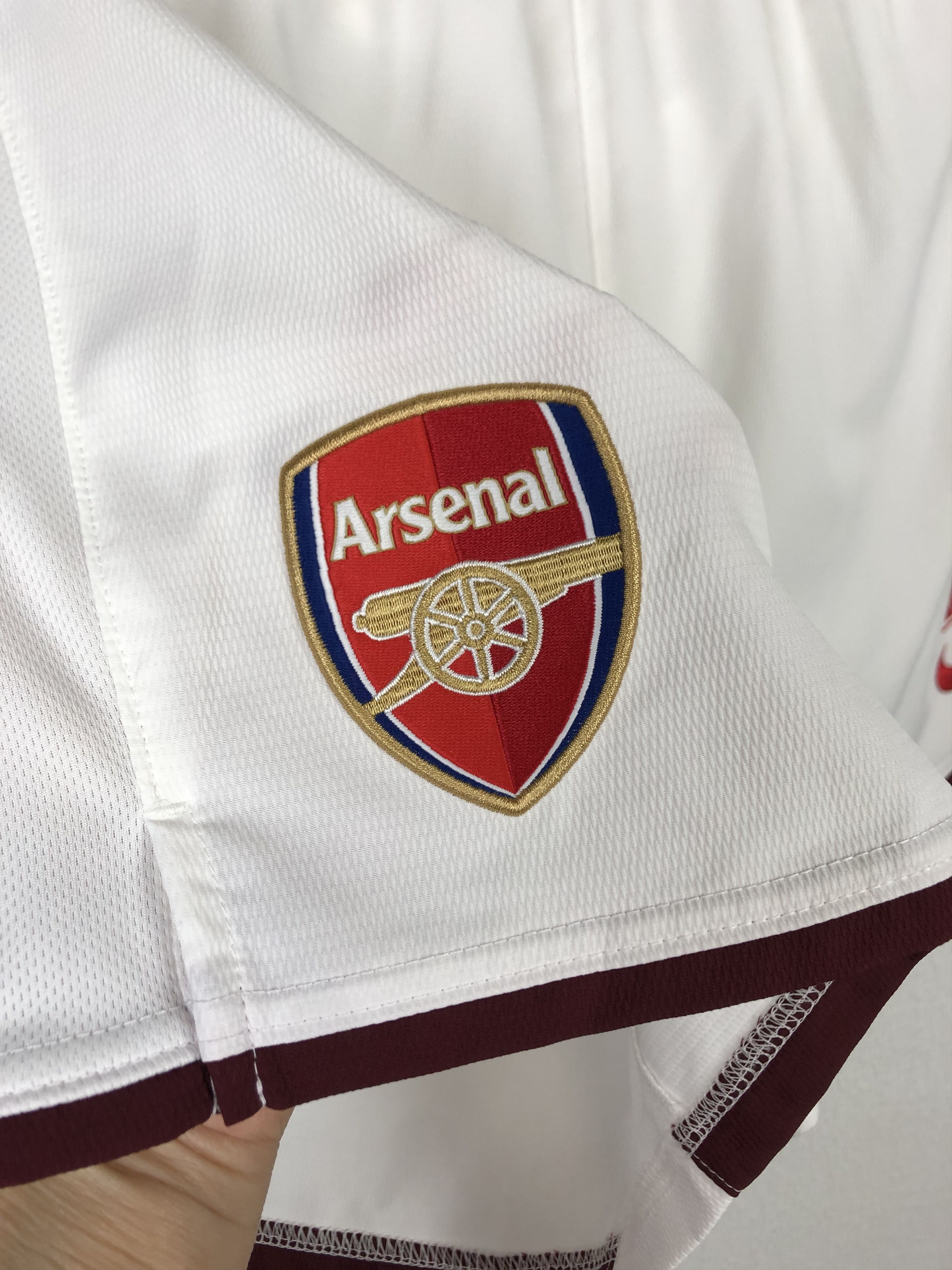Nike Vintage Nike Arsenal Football Shorts #11 Van Persie Soccer M Size US 32 / EU 48 - 2 Thumbnail
