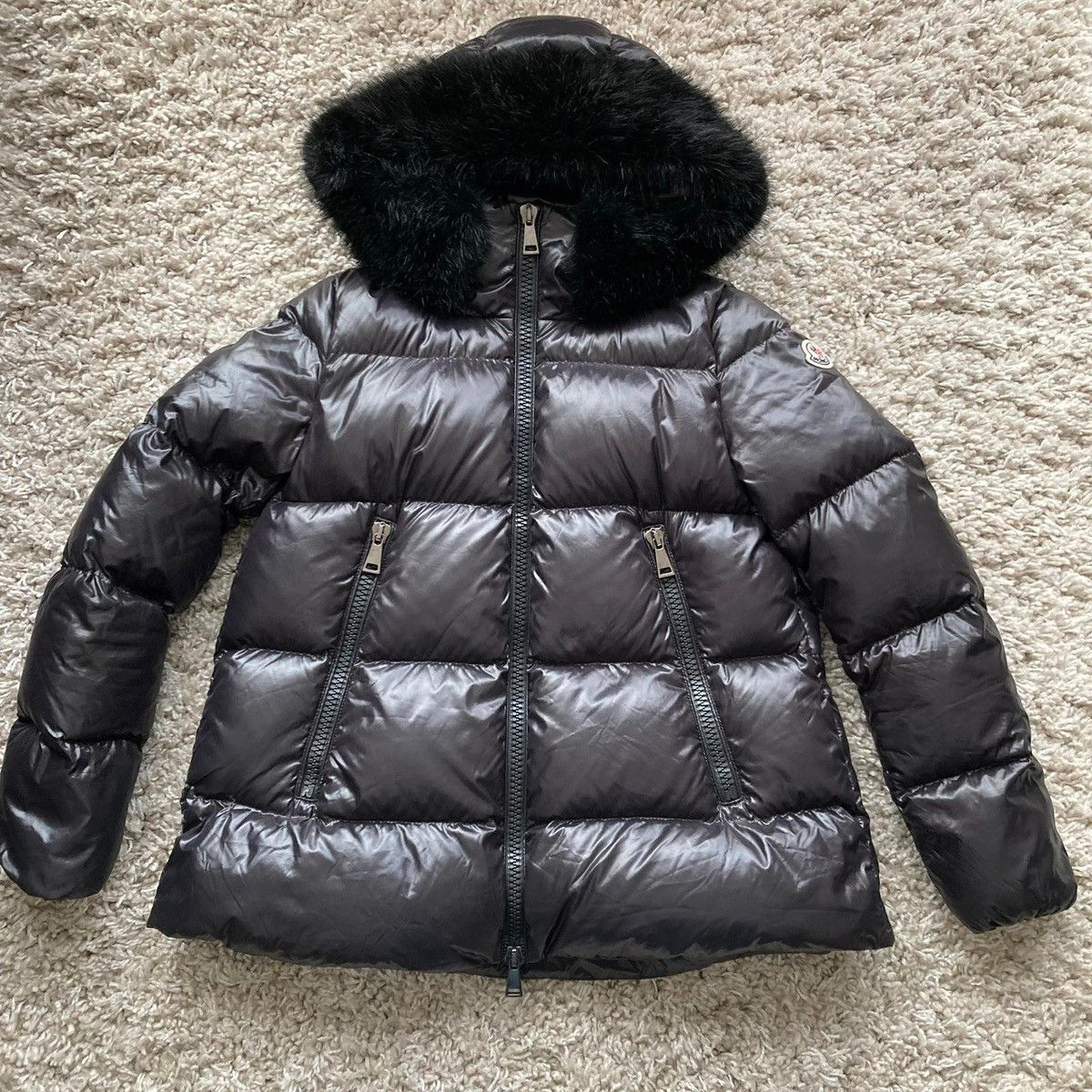 Moncler moncler ‘LAICHE’ down jacket with fur hood black size 0 Size XS / US 0-2 / IT 36-38 - 1 Thumbnail