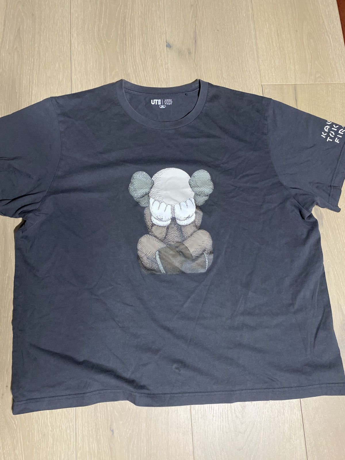 Kaws × Uniqlo Kaws Tokyo First Uniqlo Shirt Size US XXL / EU 58 / 5 - 4 Thumbnail