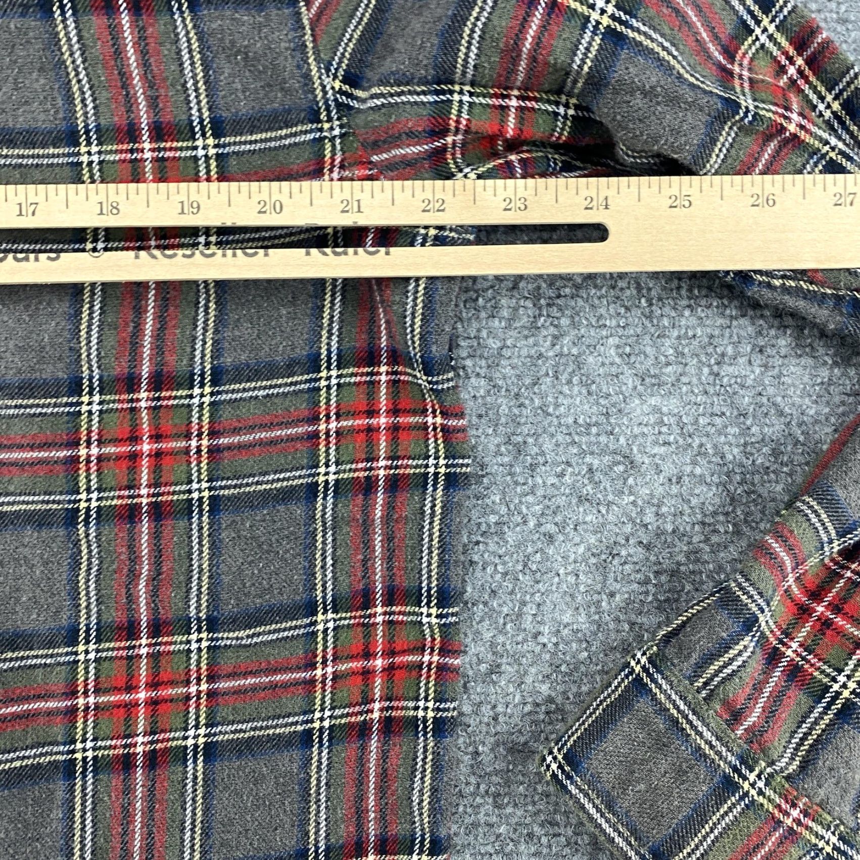 Vintage VINTAGE WOOLRICH Shirt Mens Large Gray Red Plaid Flannel Button Down Long Sleeve Cotton Size US L / EU 52-54 / 3 - 7 Thumbnail