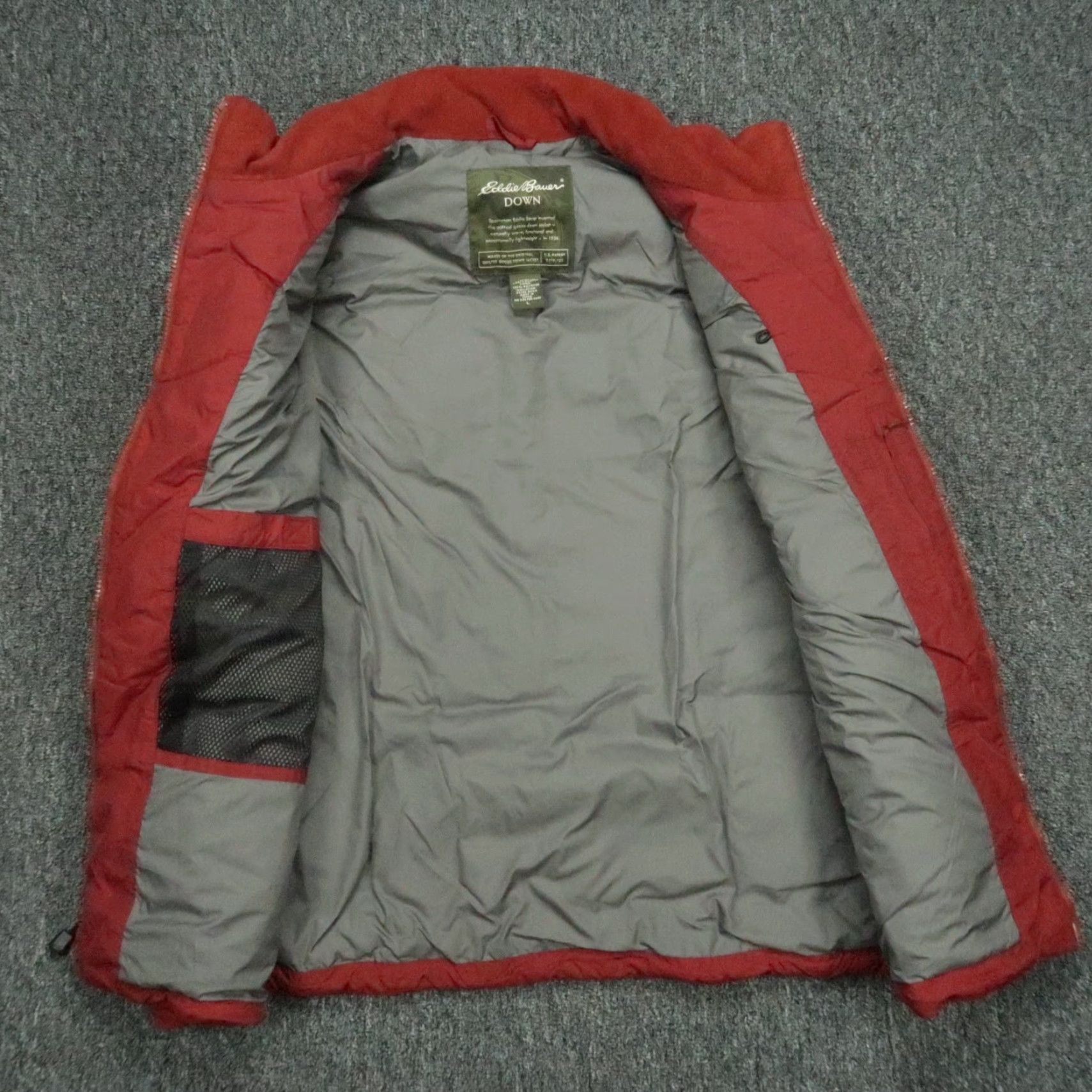 Eddie Bauer Eddie Bauer Vest Mens Large Red Goose Down Puffer Quilted Full Zip Pockets Size US L / EU 52-54 / 3 - 3 Thumbnail