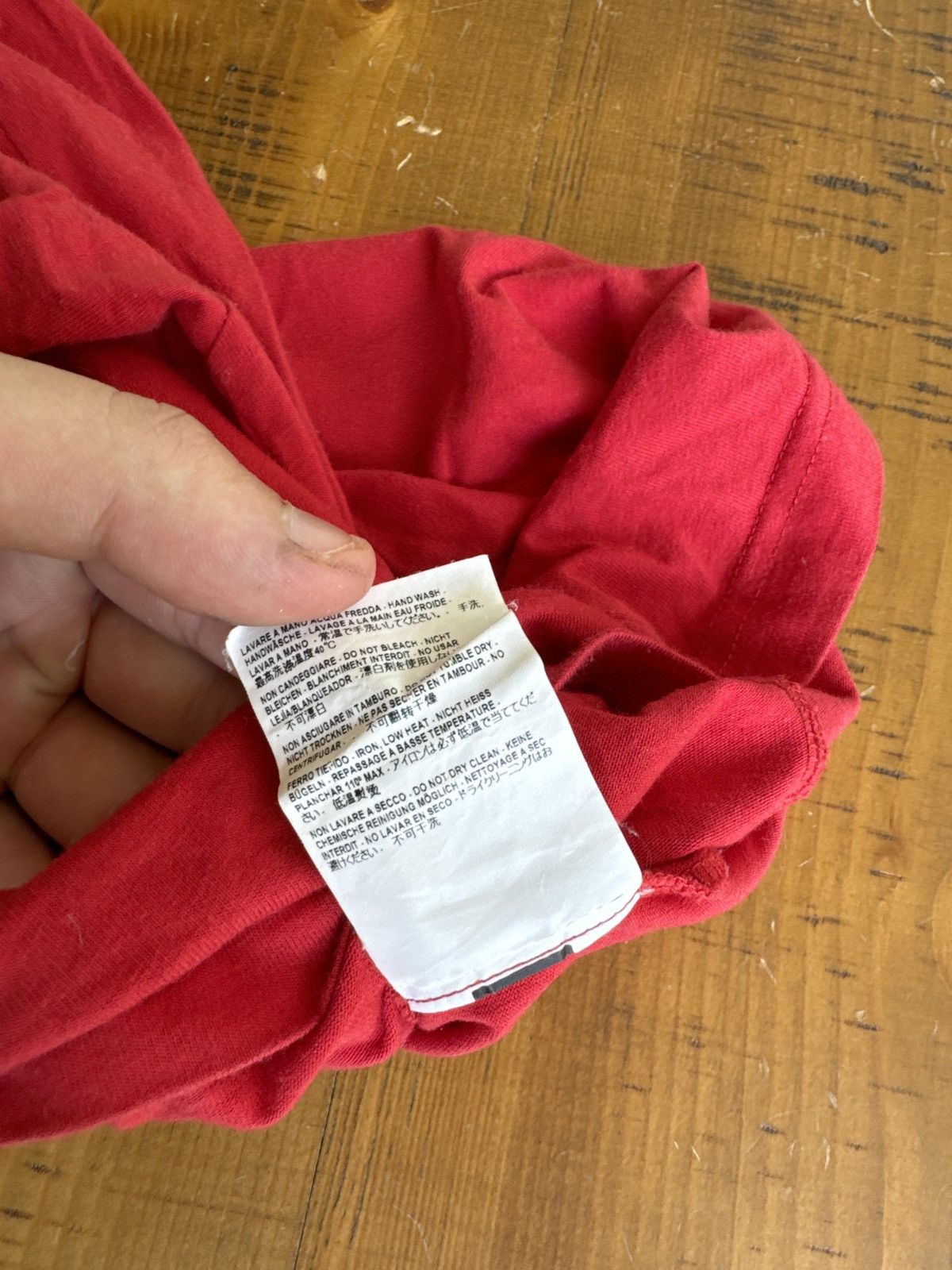 Balenciaga Balenciaga Red T-shirt Size US M / EU 48-50 / 2 - 4 Thumbnail