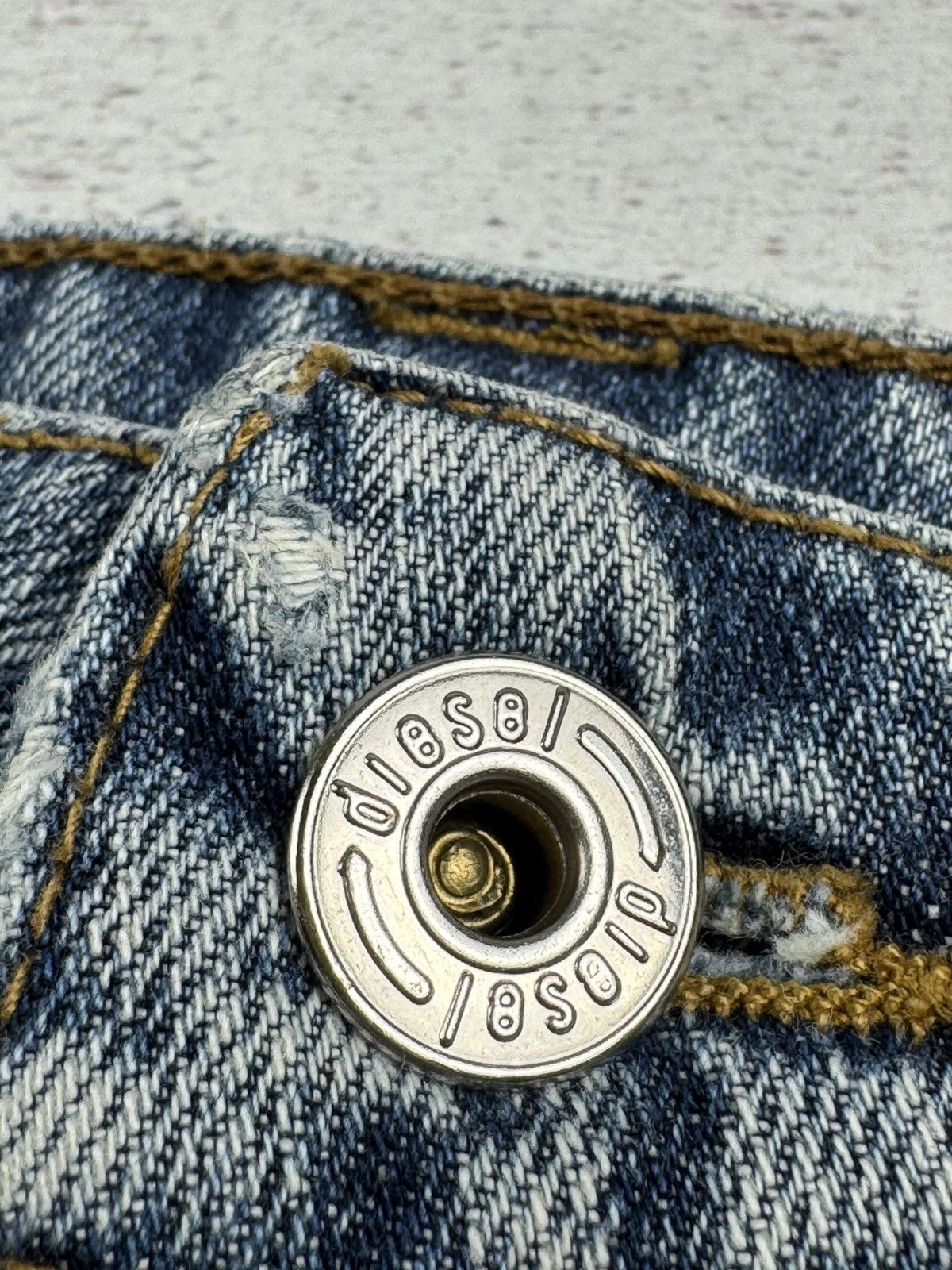 Diesel Diesel Vintage Hip Hop Rap Pocket Washed American USA 90s Jeans Pants Trousers Size US 29 - 15 Thumbnail