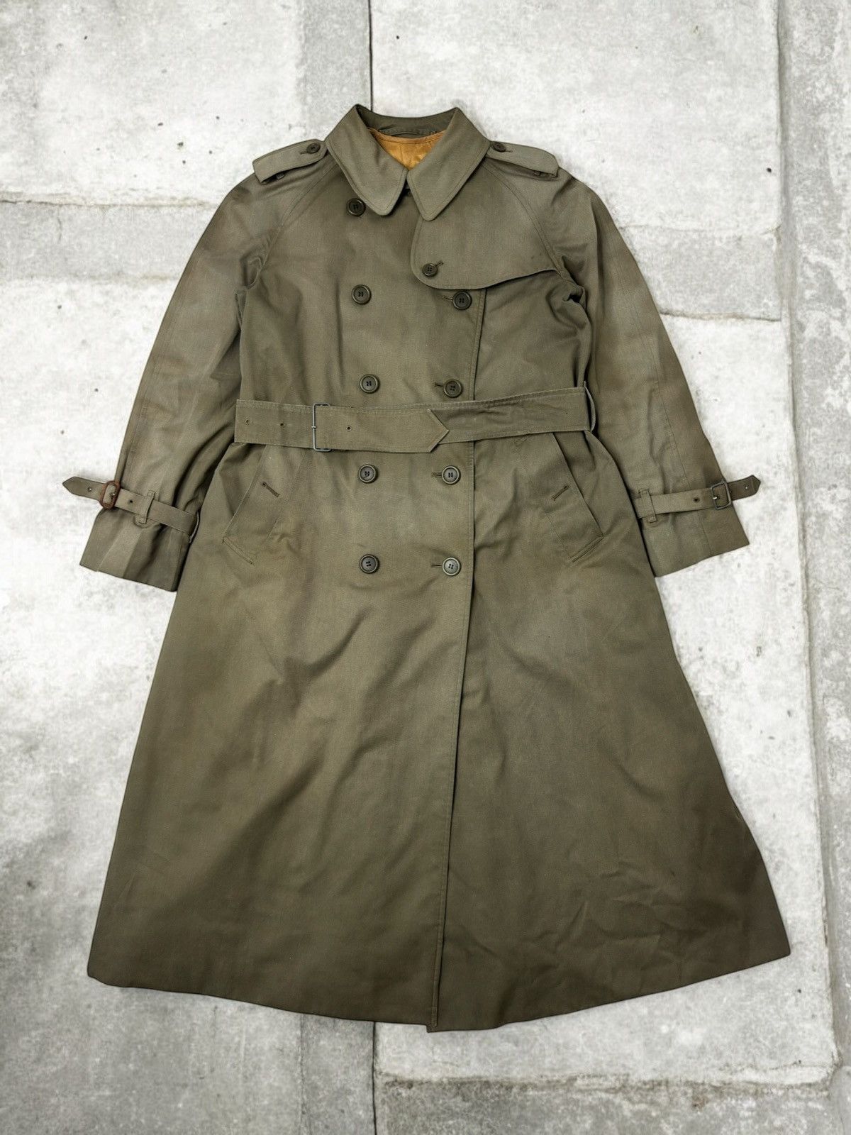 Burberry's Vintage Unisex Beige Nova Check Lining Trench