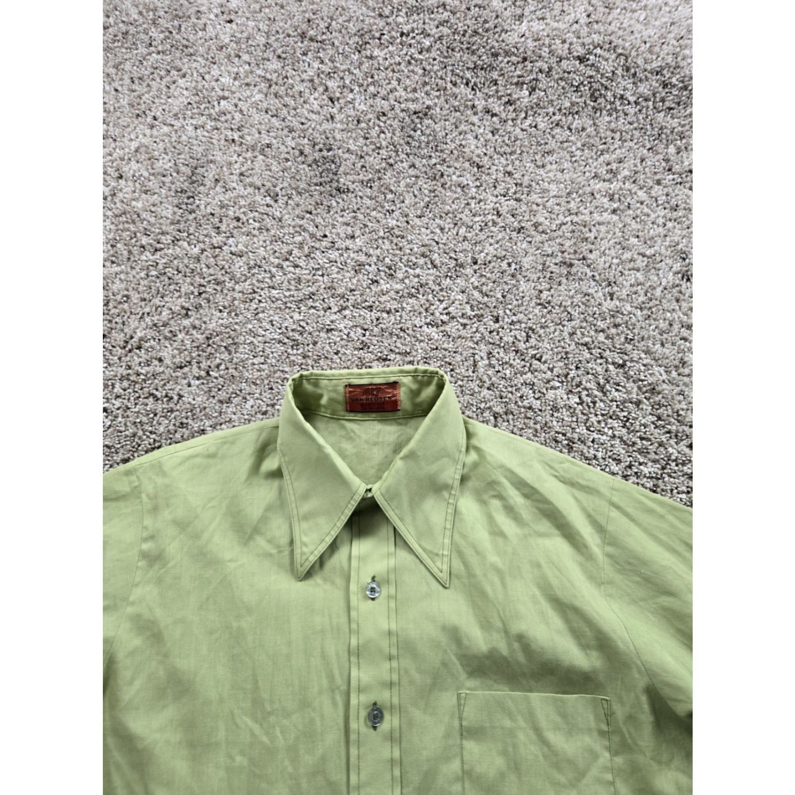 Van Heusen VINTAGE Van Heusen Shirt Men 15.5 Green Short Sleeve 70s Disco Point Collar Shirt Size US L / EU 52-54 / 3 - 3 Thumbnail