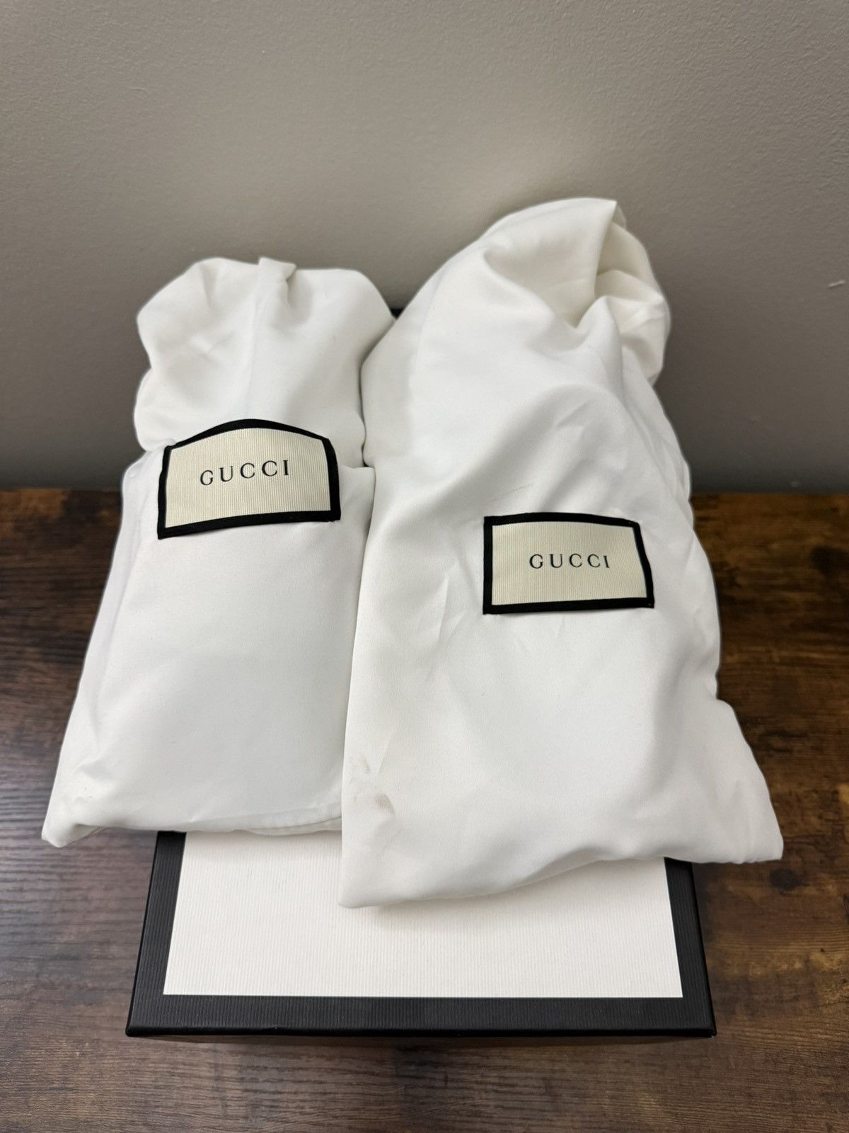 Gucci Mens gucci slide, mens size 9 Size US 9 / EU 42 - 4 Thumbnail