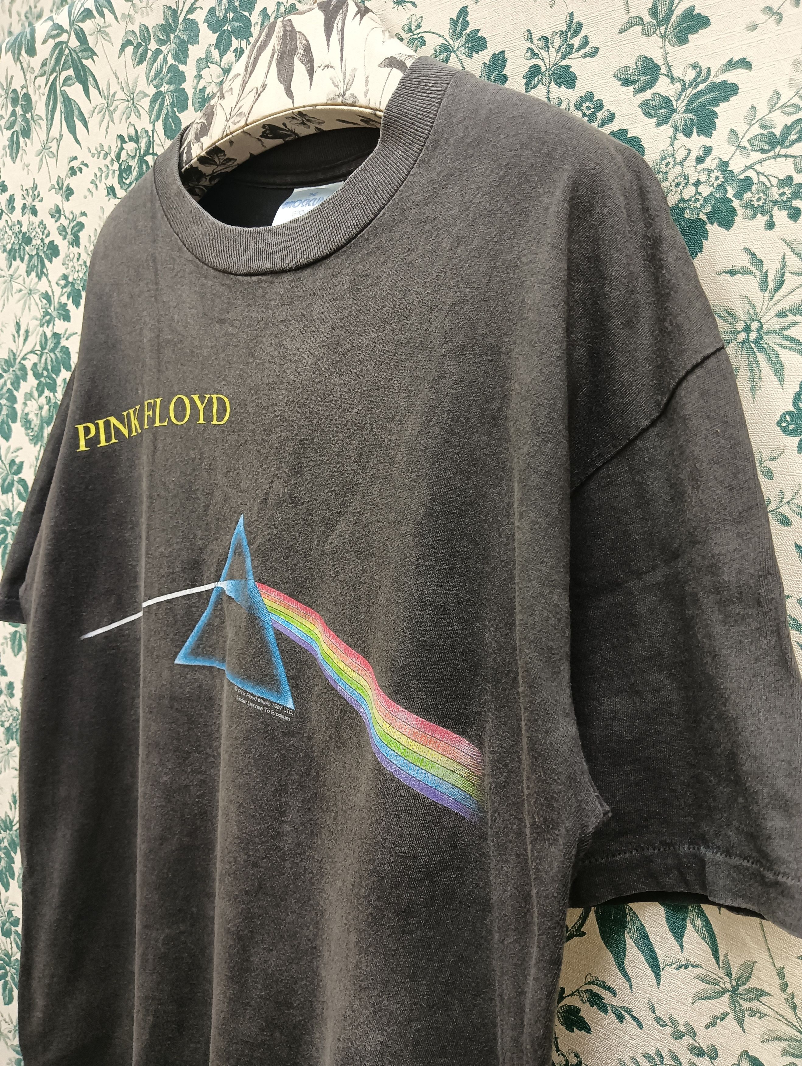Brockum × Pink Floyd × Vintage 1987 Pink Floyd Dark Side of the Moon Tee Size US L / EU 52-54 / 3 - 3 Thumbnail