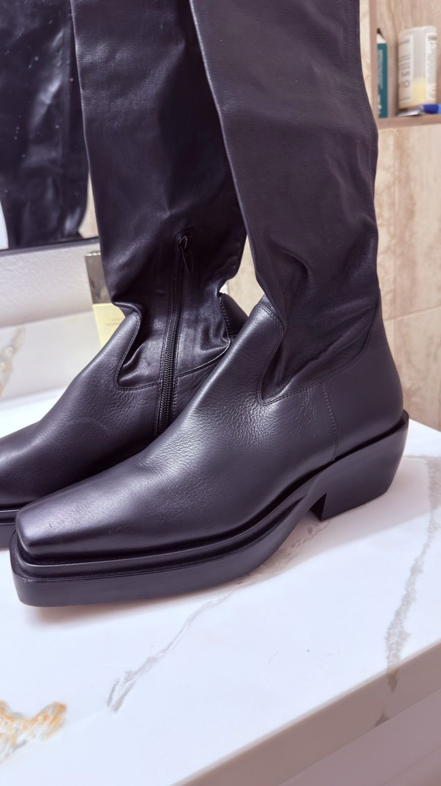 Bottega Veneta The Over the knee leather lean boot - black Size US 8.5 / IT 38.5 - 5 Thumbnail