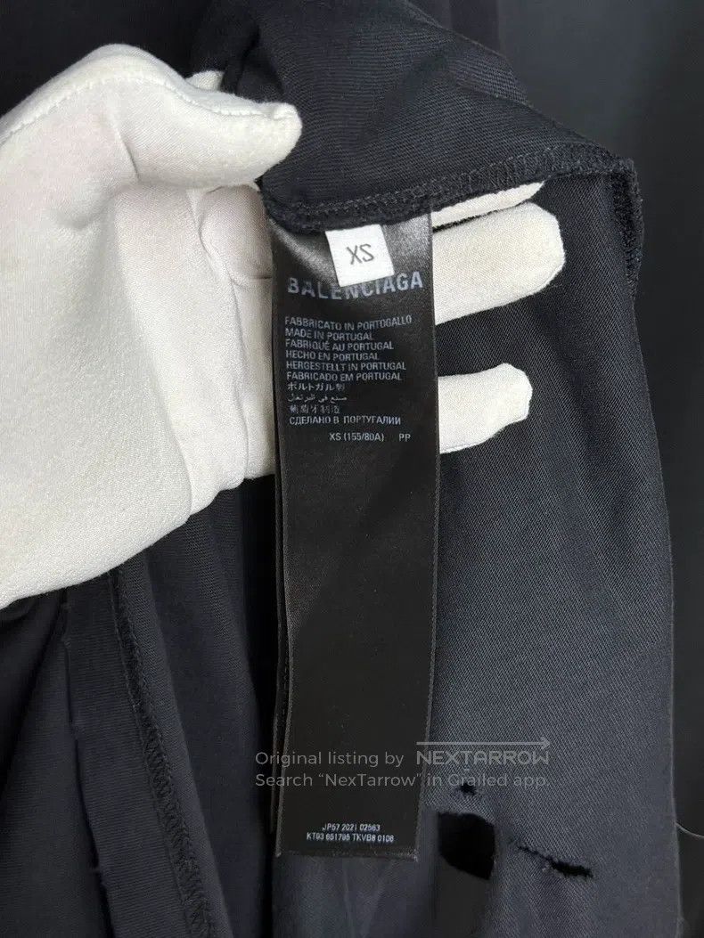 Balenciaga Balenciaga Distressed Hole Short Sleeve T-Shirt Size US XS / EU 42 / 0 - 4 Thumbnail