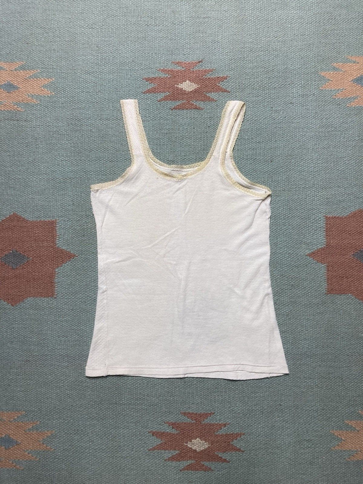 Vintage 1950s tank top textured cotton lace girls womens XS baby tee Size XS / US 0-2 / IT 36-38 - 1 Thumbnail