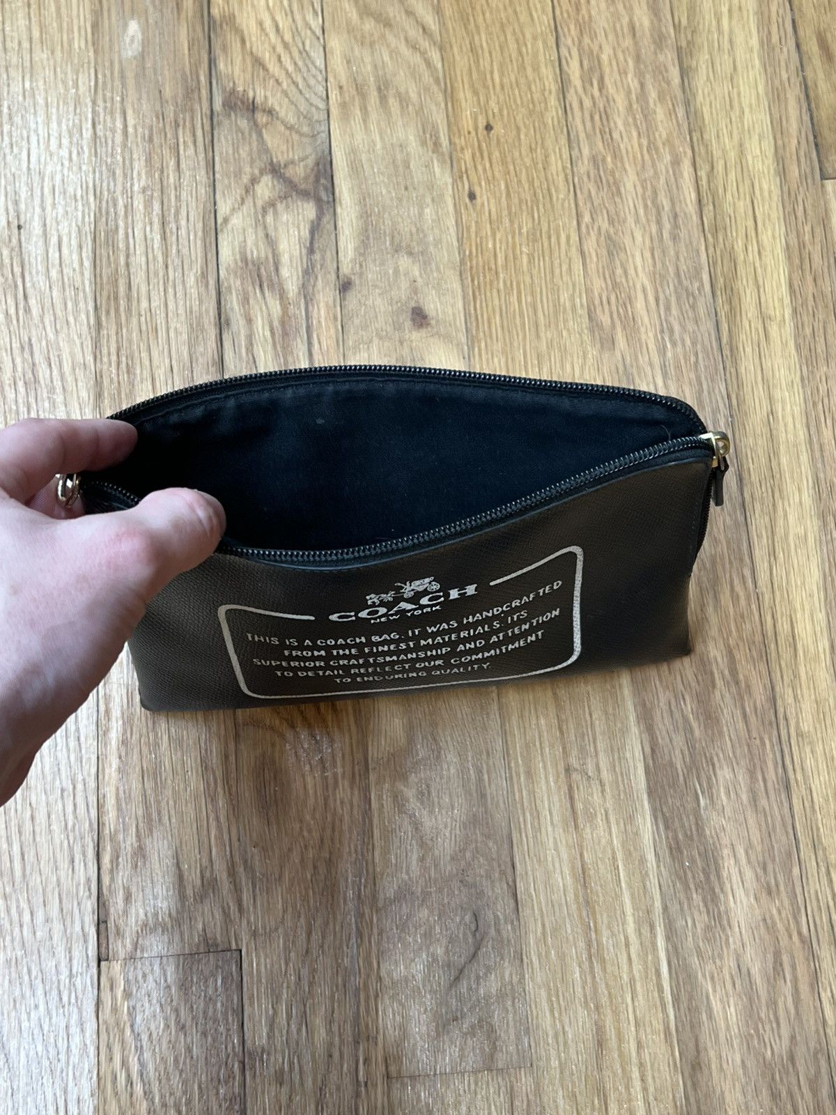 Coach Coach Black Leather Story Zip Corner Wristlet Pouch Clutch Size ONE SIZE - 3 Thumbnail