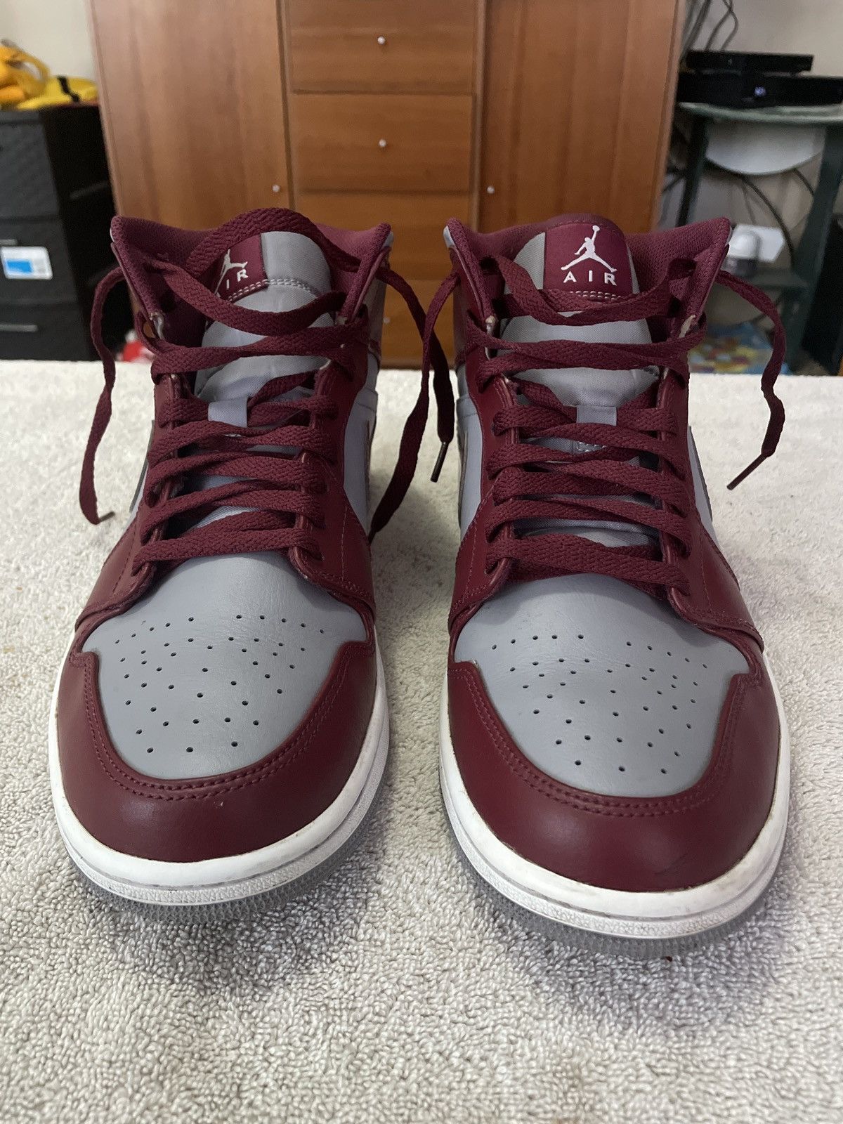 Jordan Brand × Nike Jordan 1 Mid Cherrywood Red Size US 11 / EU 44 - 3 Thumbnail