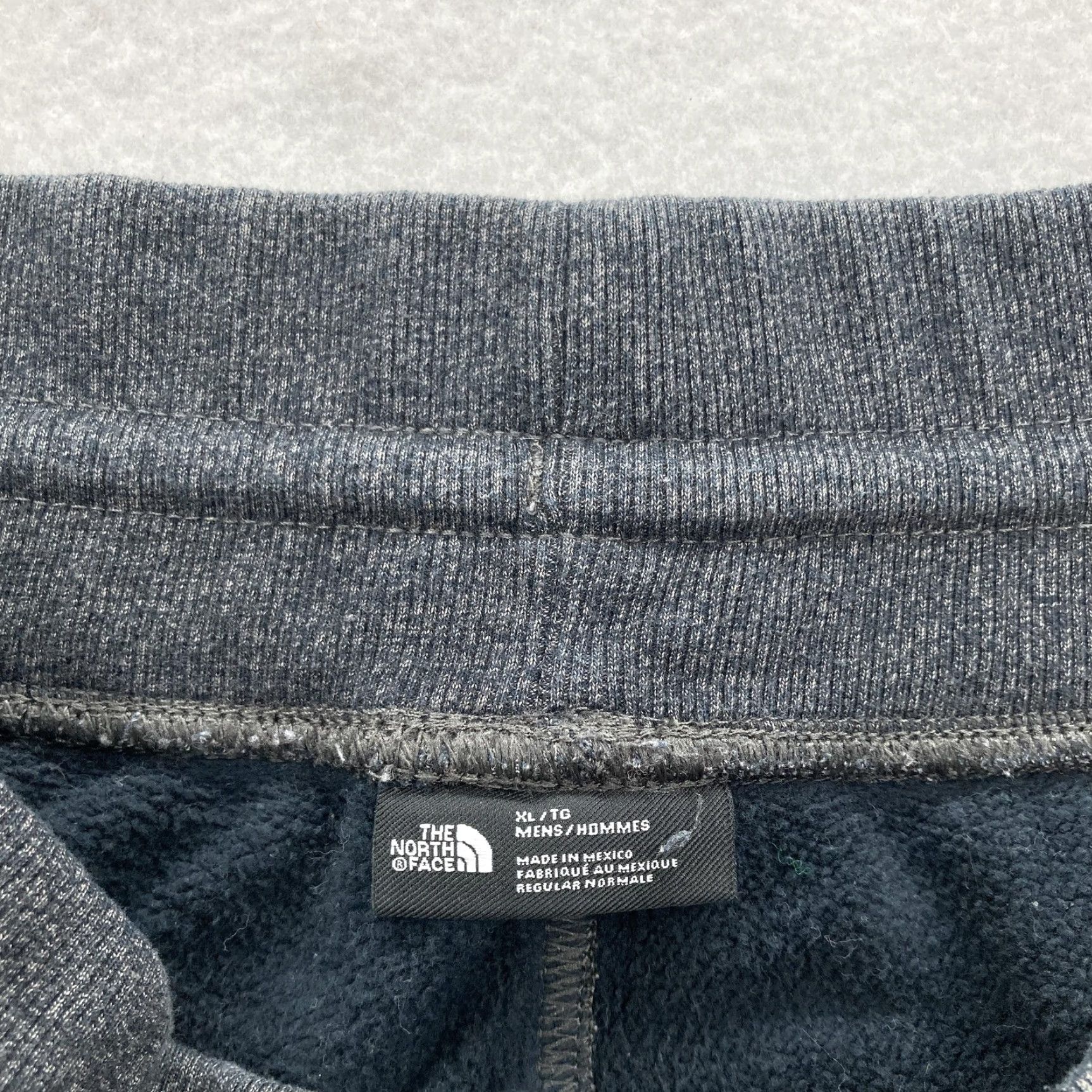 The North Face The North Face Pants Mens XL Gray Joggers Fleece Logo Outdoors Hiking Lounge Size US 36 / EU 52 - 4 Thumbnail