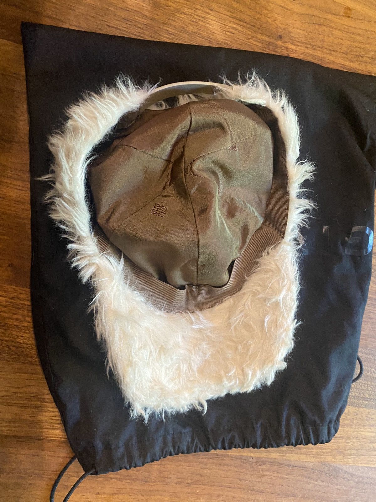 Givenchy Givenchy FW21 Off White Faux Mink Hat Size ONE SIZE - 4 Thumbnail