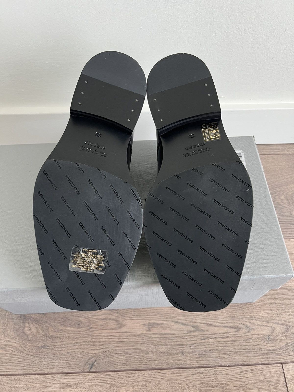 Balenciaga Balenciaga BB Icon Leather Derby Shoes 39 Size US 6 / EU 39 - 11 Thumbnail