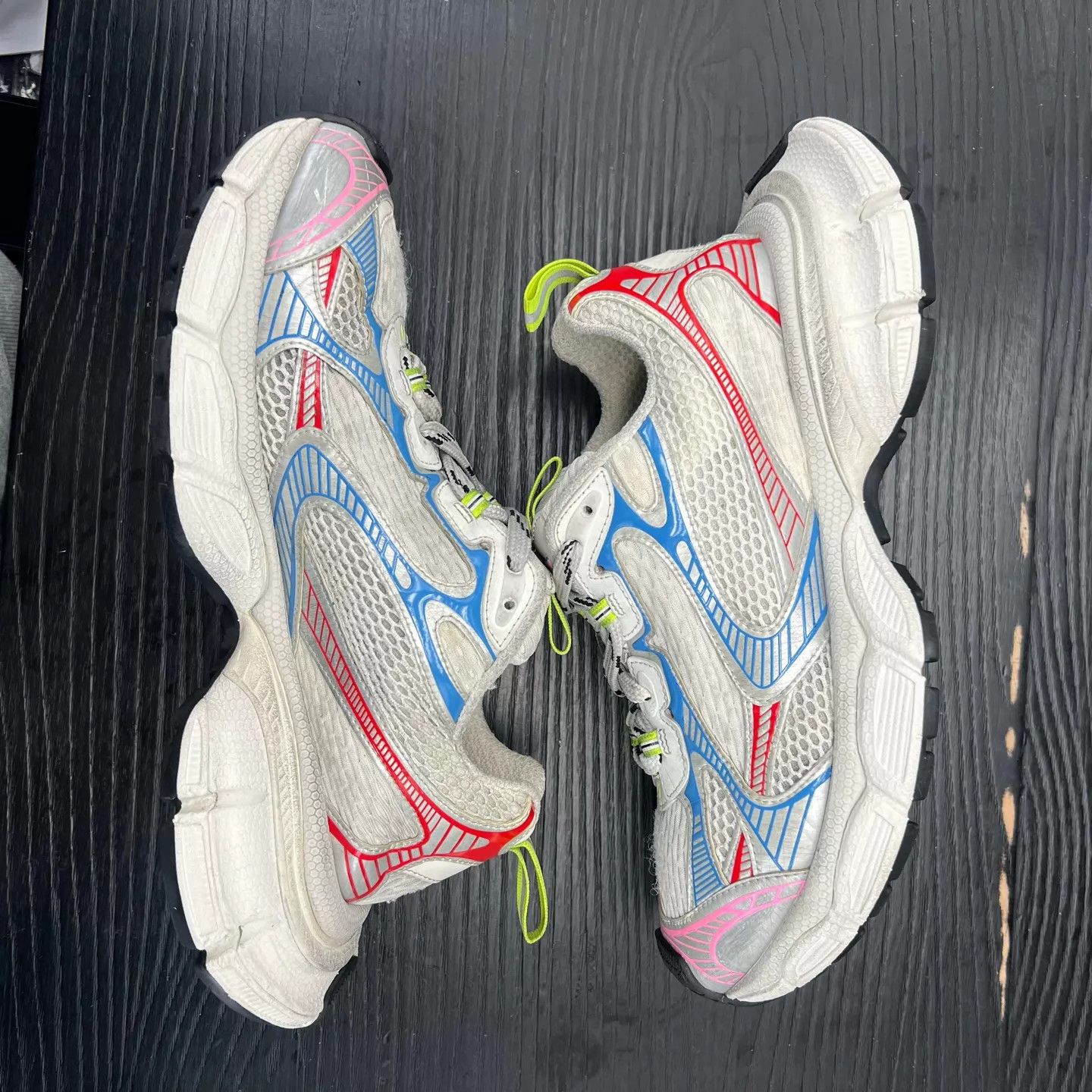 Balenciaga Balenciaga 3XL White Red Blue Colorblock 41 Size US 8 / EU 41 - 3 Thumbnail