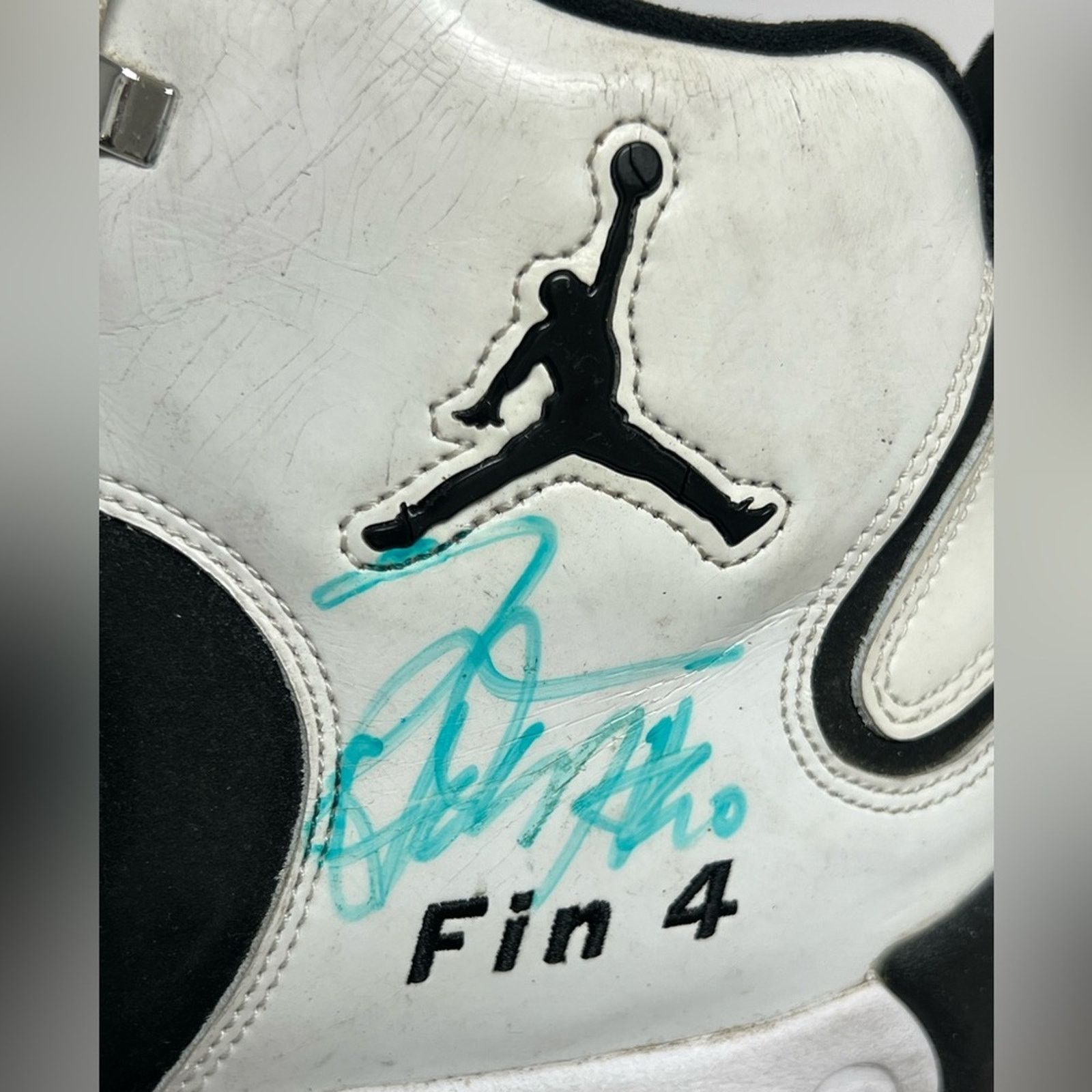 Jordan Brand Jordan Michael Finley PE Game Worn Sample Tim Hardaway AUTO Size US 15 / EU 48 - 4 Thumbnail