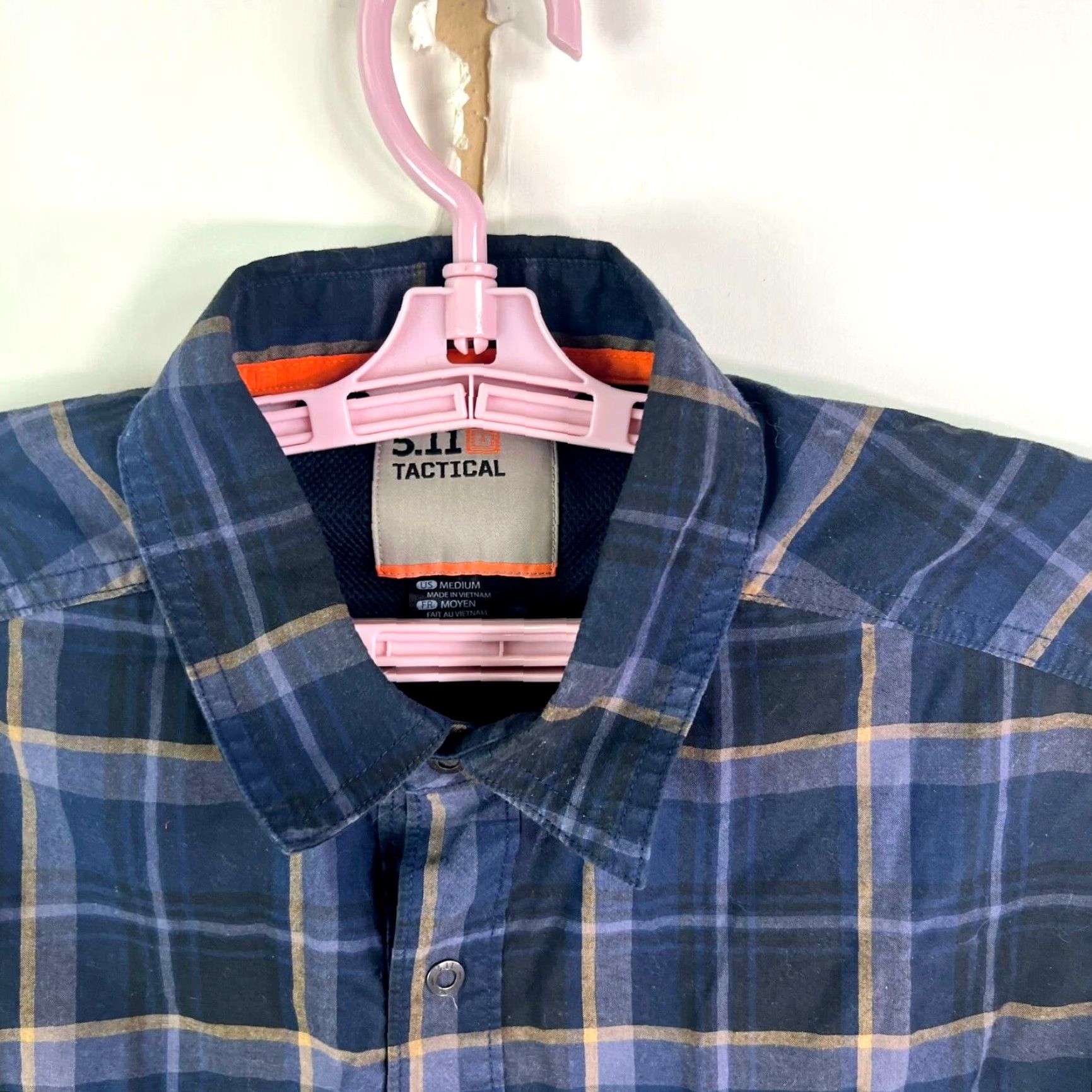 Vintage 5.11 Tactical Plaid Button-Up Shirt Mens Size M Blue Short Sleeve Casual Shirt Size US M / EU 48-50 / 2 - 3 Thumbnail