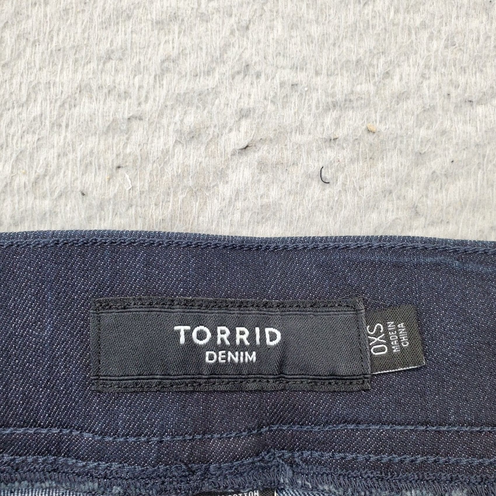 Torrid Torrid Bootcut Jeans Womens XS Blue Denim Dark Wash Faded Flat Front Pull-On NWT Size 26" / US 2 / IT 38 - 6 Thumbnail