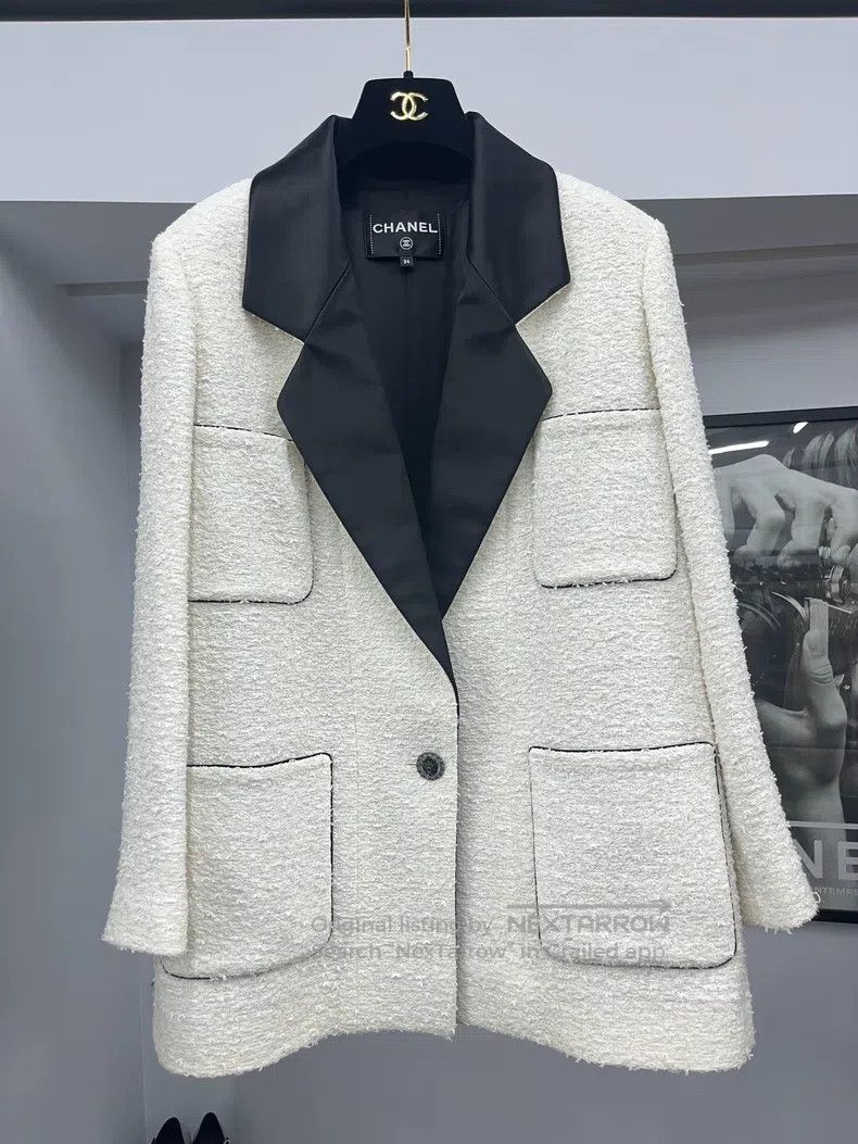 Chanel Chanel Classic black and white jacket Size XXS / US 00 / IT 34 - 1 Thumbnail