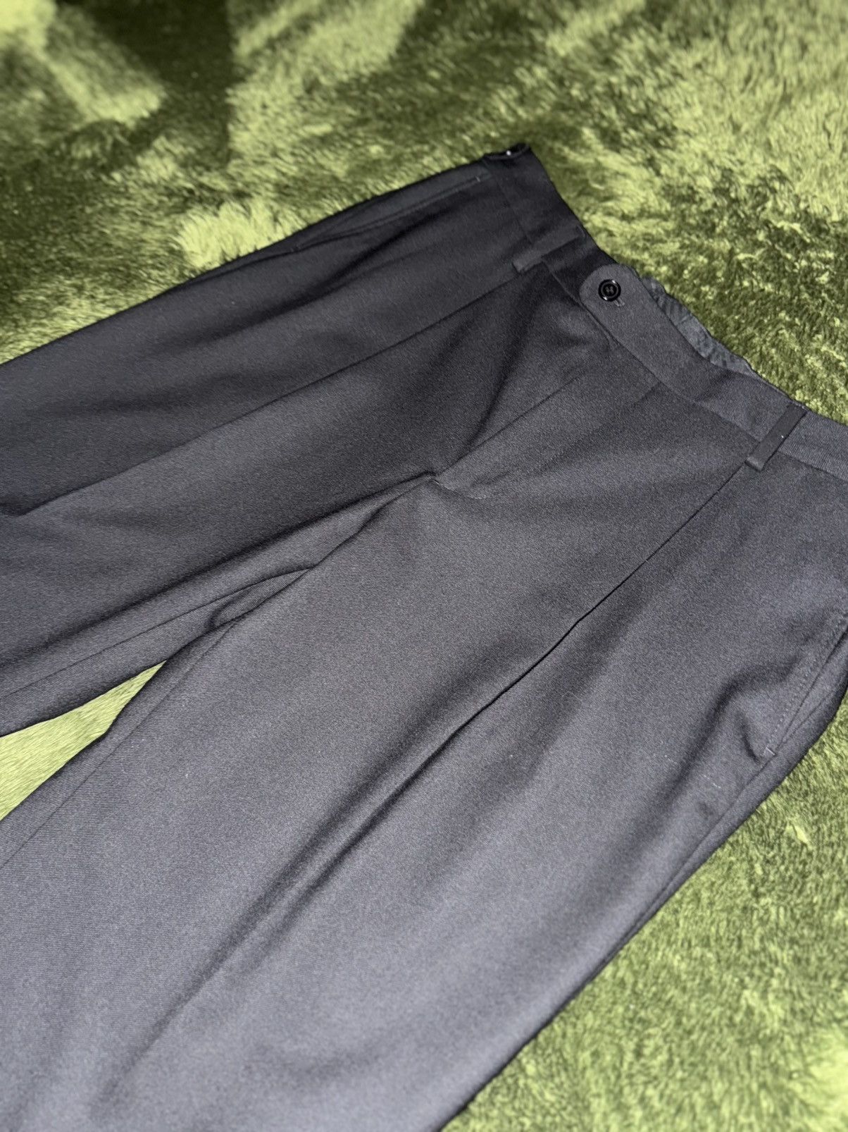 Sunflower [54] SUNFLOWER Pintuck Loose-Fit Trousers slacks black Size 54R - 7 Thumbnail