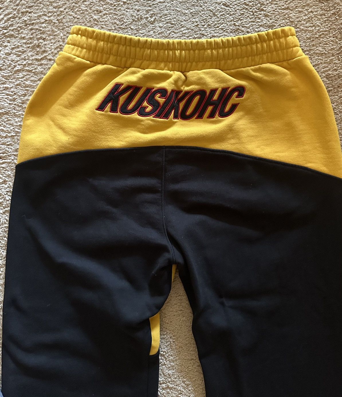 Kusikohc Kusikohc Black & Yellow Sweatpants Size US 33 - 6 Thumbnail