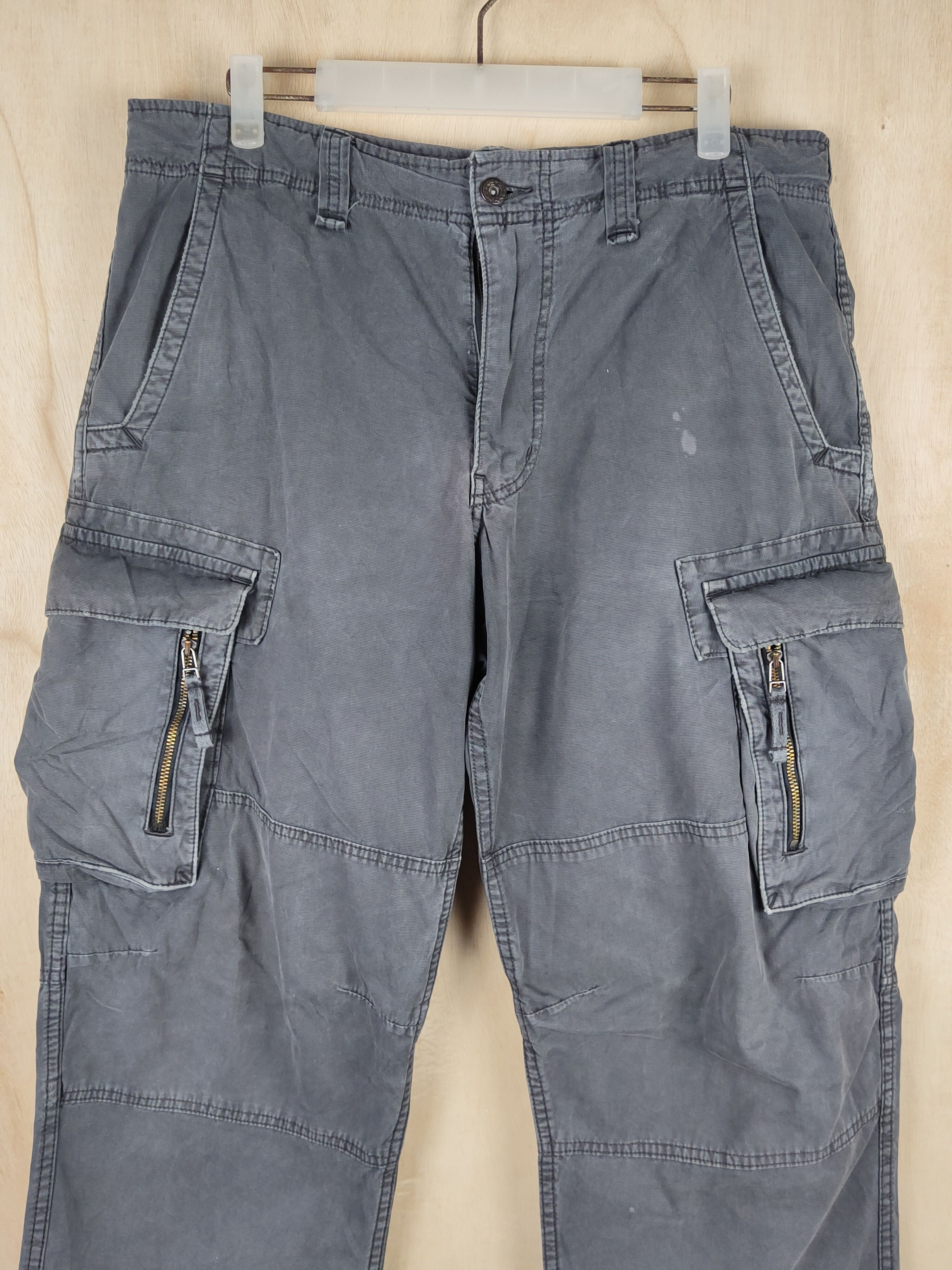 Japanese Brand Uniqlo Dark Gray Multipocket Tactical Cargo Pants #S2442 Size US 35 - 2 Thumbnail