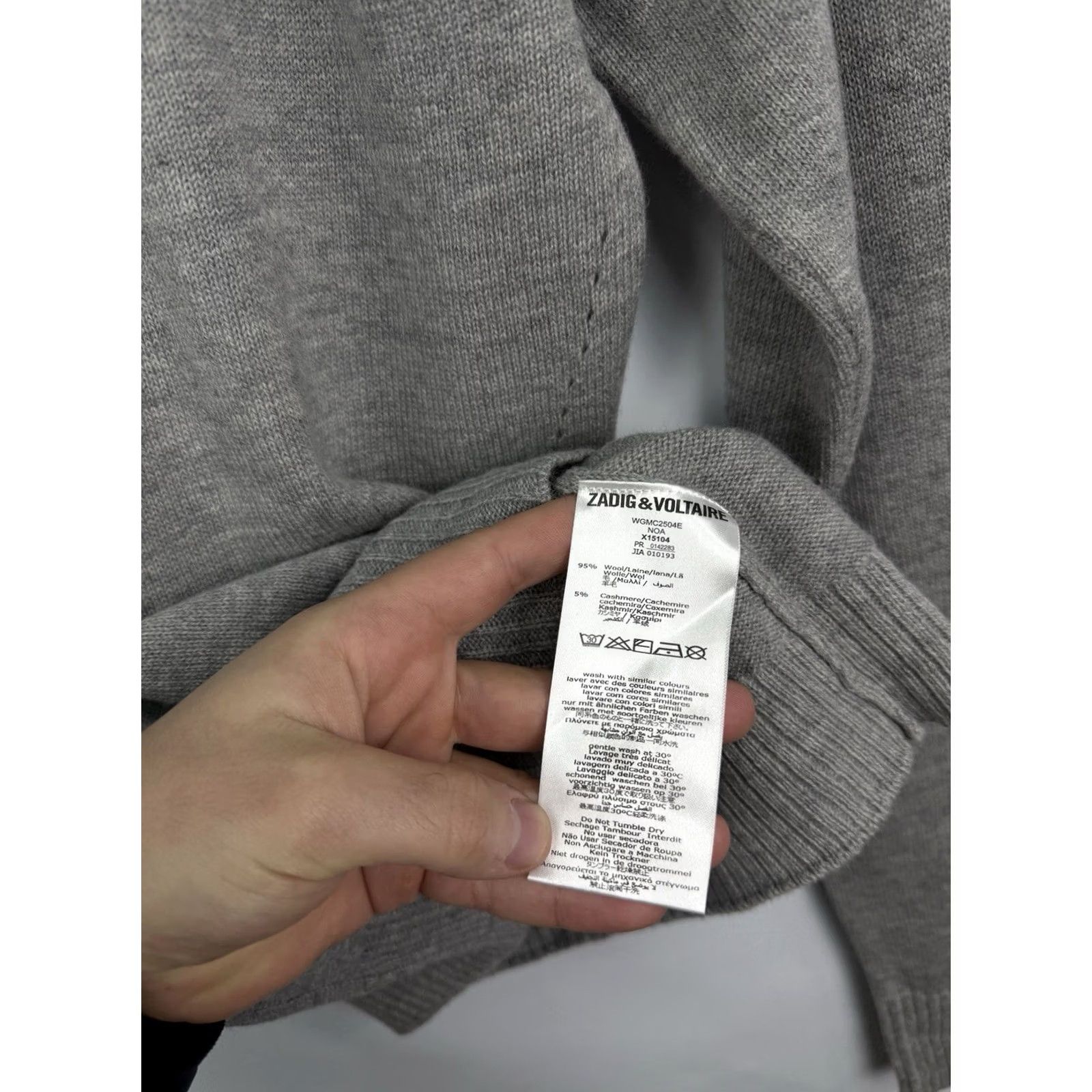 Zadig & Voltaire VINTAGE Zadig & Voltaire Wool Cashmere Sweater Butterfly Skull Size S Gray Womens Pullover Mask Embroidery US/Italy Y2K Size S / US 4 / IT 40 - 6 Thumbnail